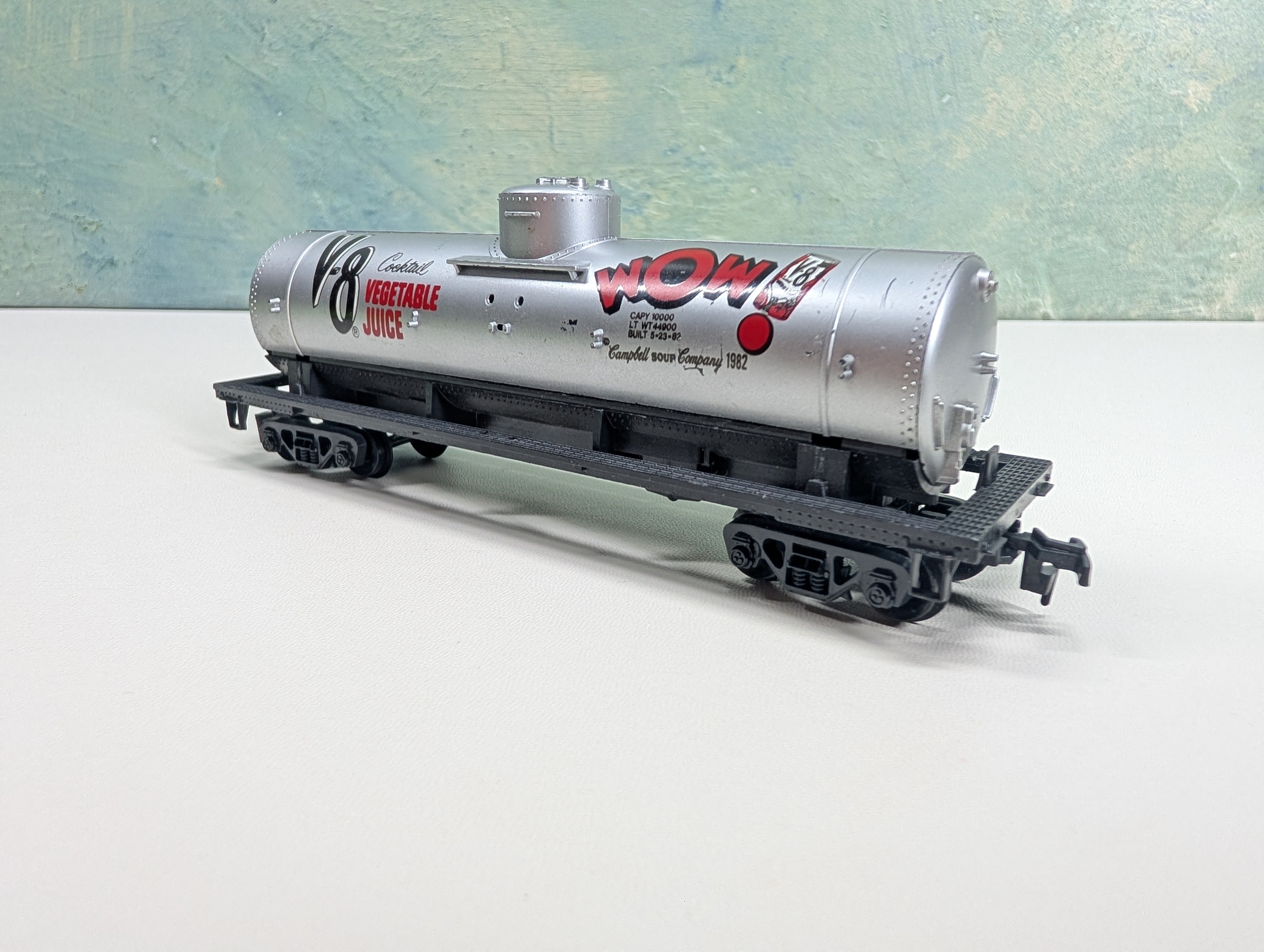 USED Life-Like HO Scale Single Dome Tank Car Campbell V-8