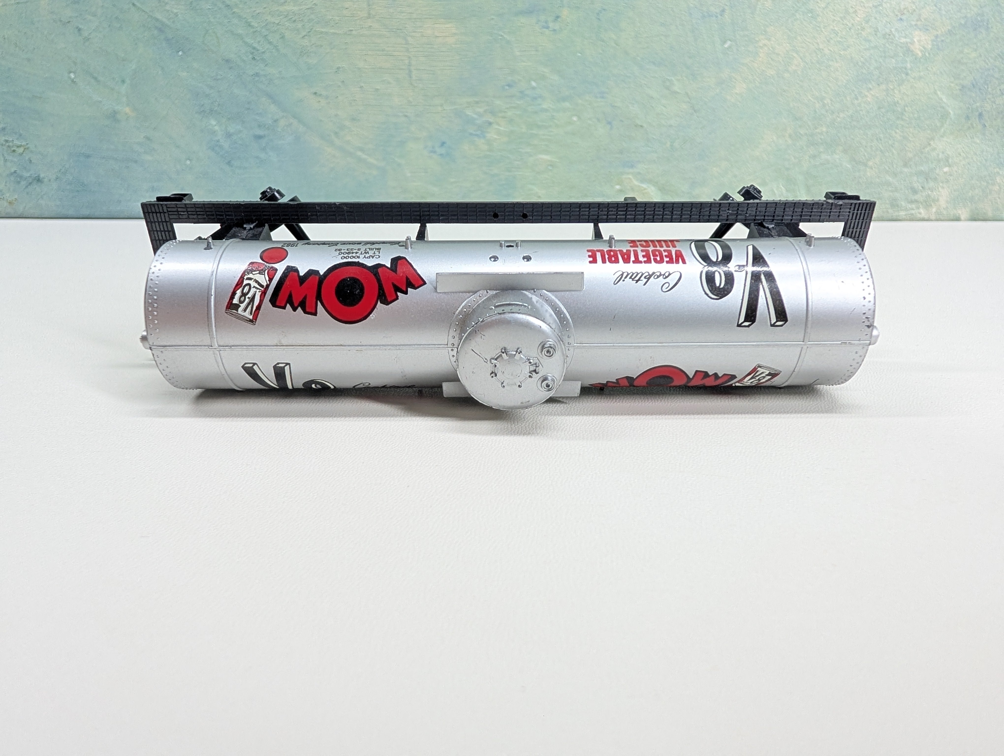 USED Life-Like HO Scale Single Dome Tank Car Campbell V-8