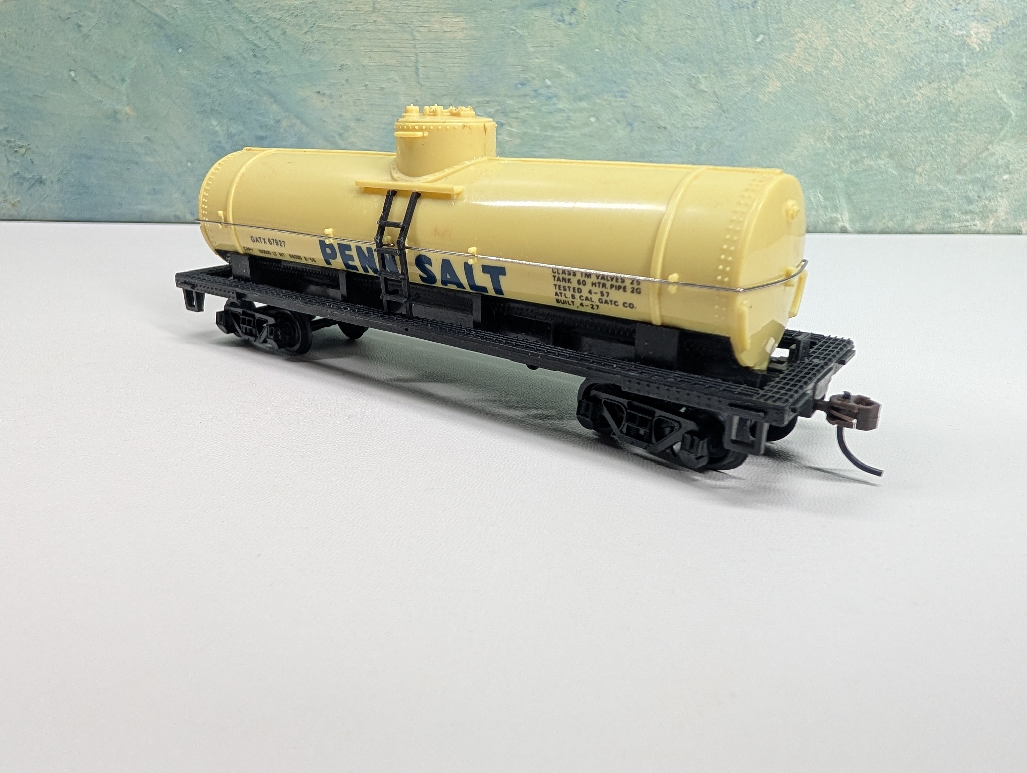 USED Bachmann HO Scale Single Dome Tank Car Penn Salt GATX #67927