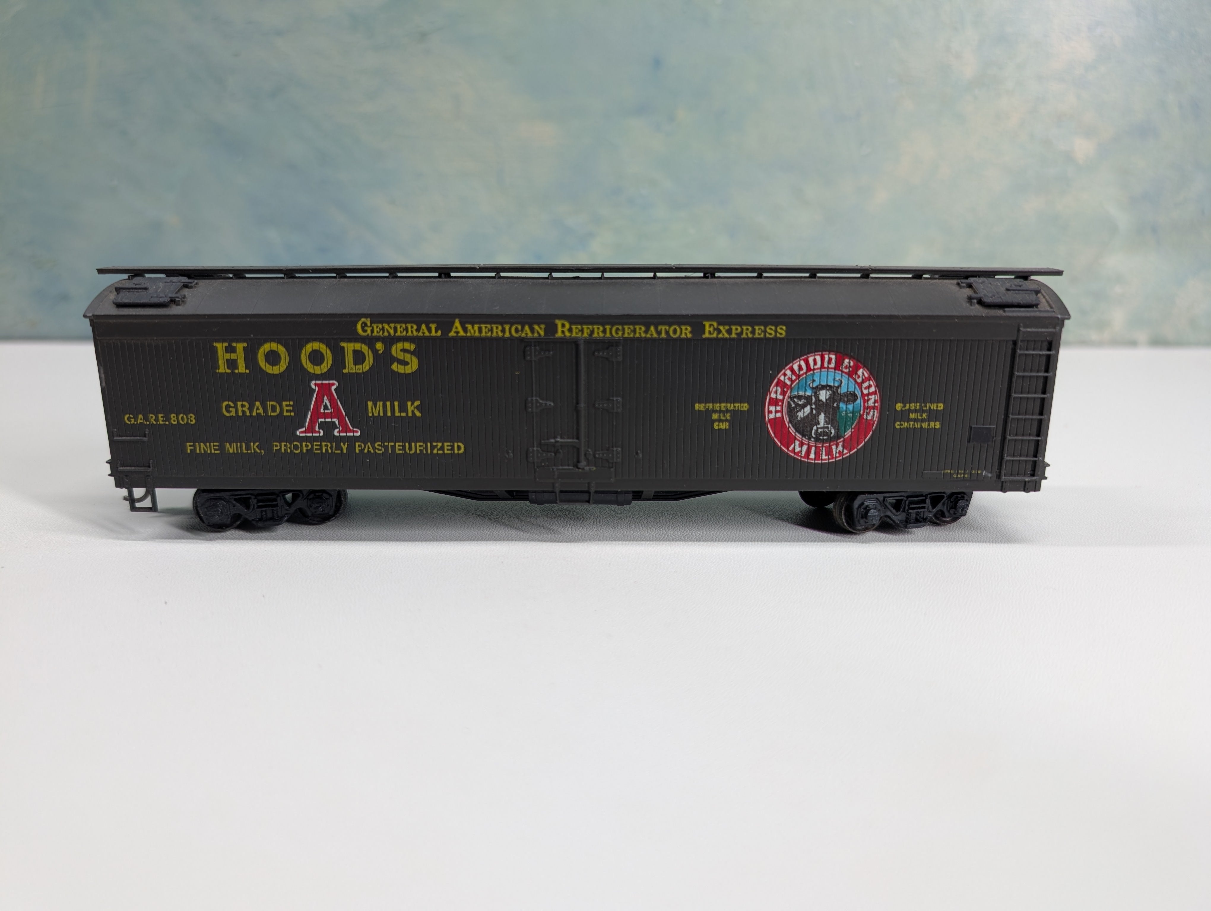 USED HO Scale 50' Express Reefer Milk Car General American GARE #803