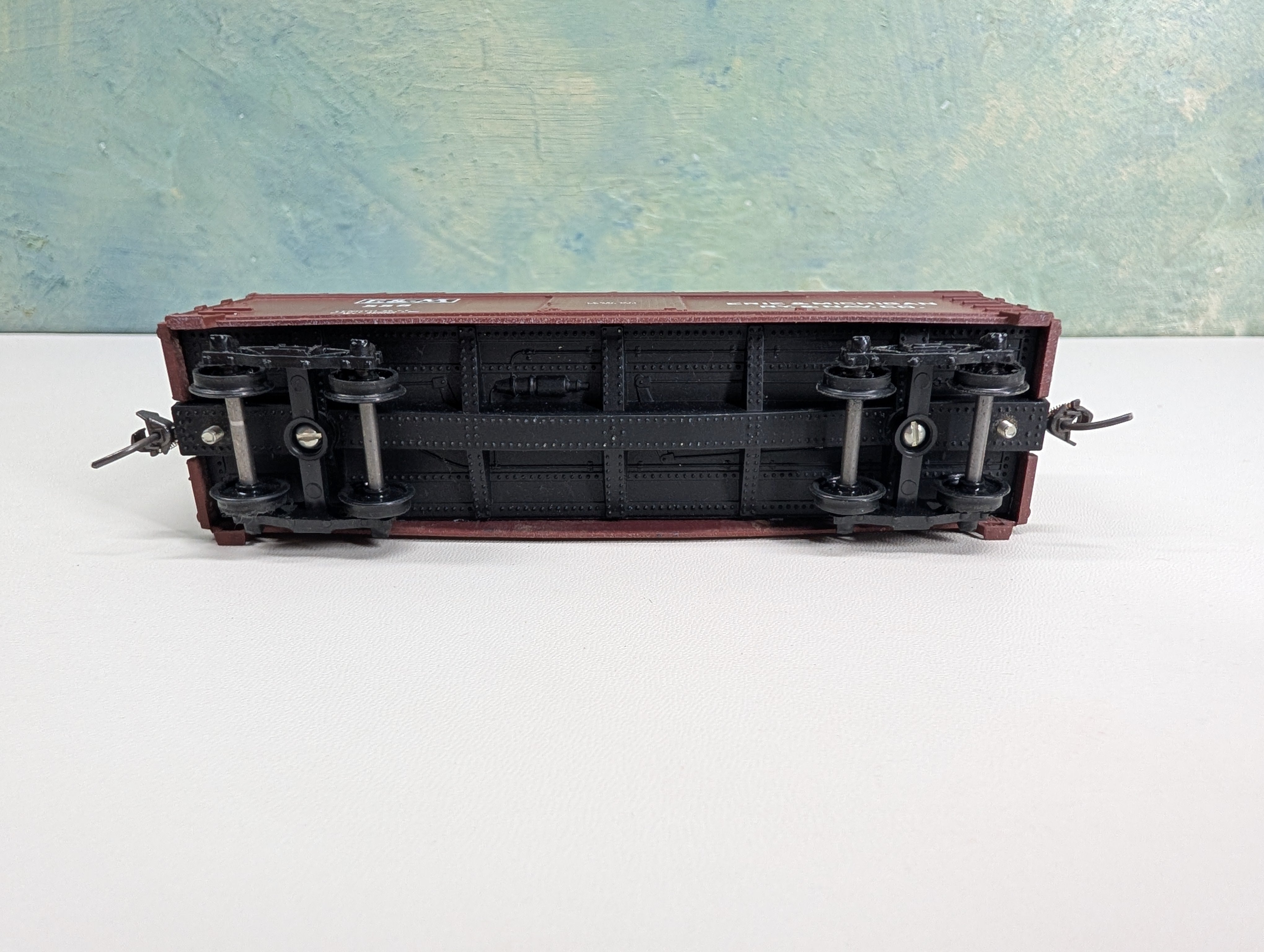 USED HO Scale 37' Box Car Erie & Michigan E&M #558