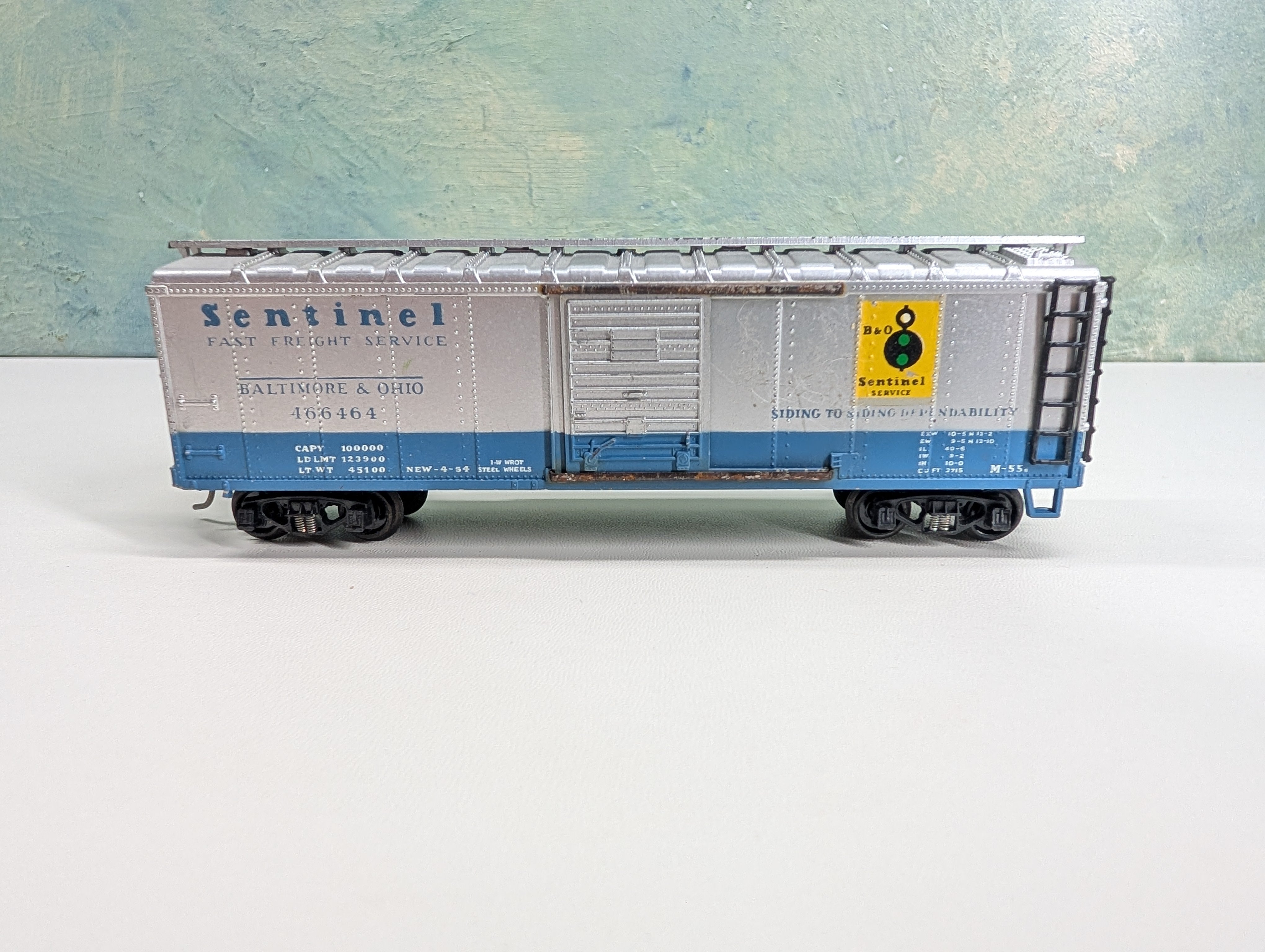 USED Rivarossi HO Scale 40' Box Car Baltimore and Ohio B&O #466464