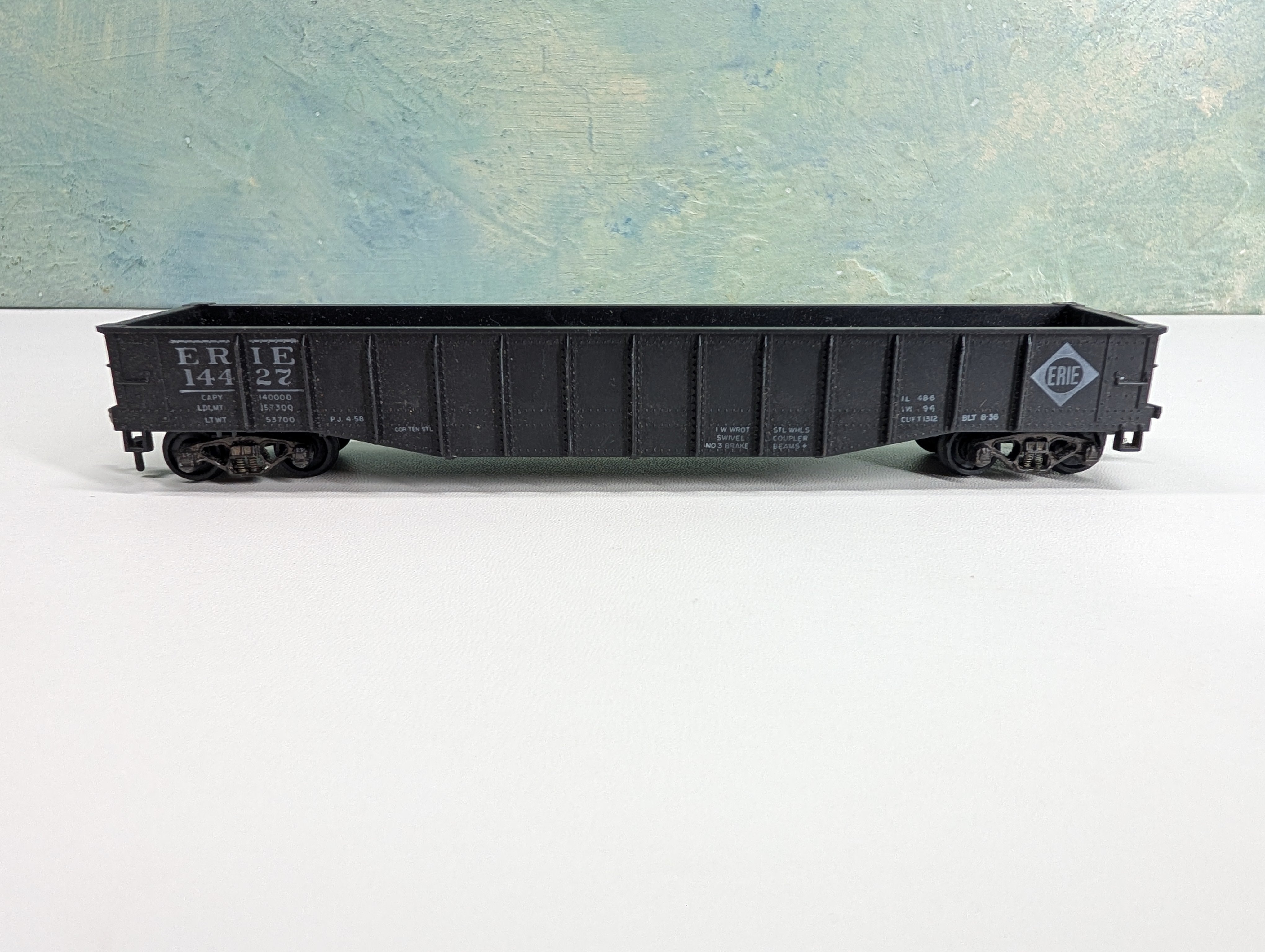 USED Athearn HO Scale 50' Gondola Erie #14427
