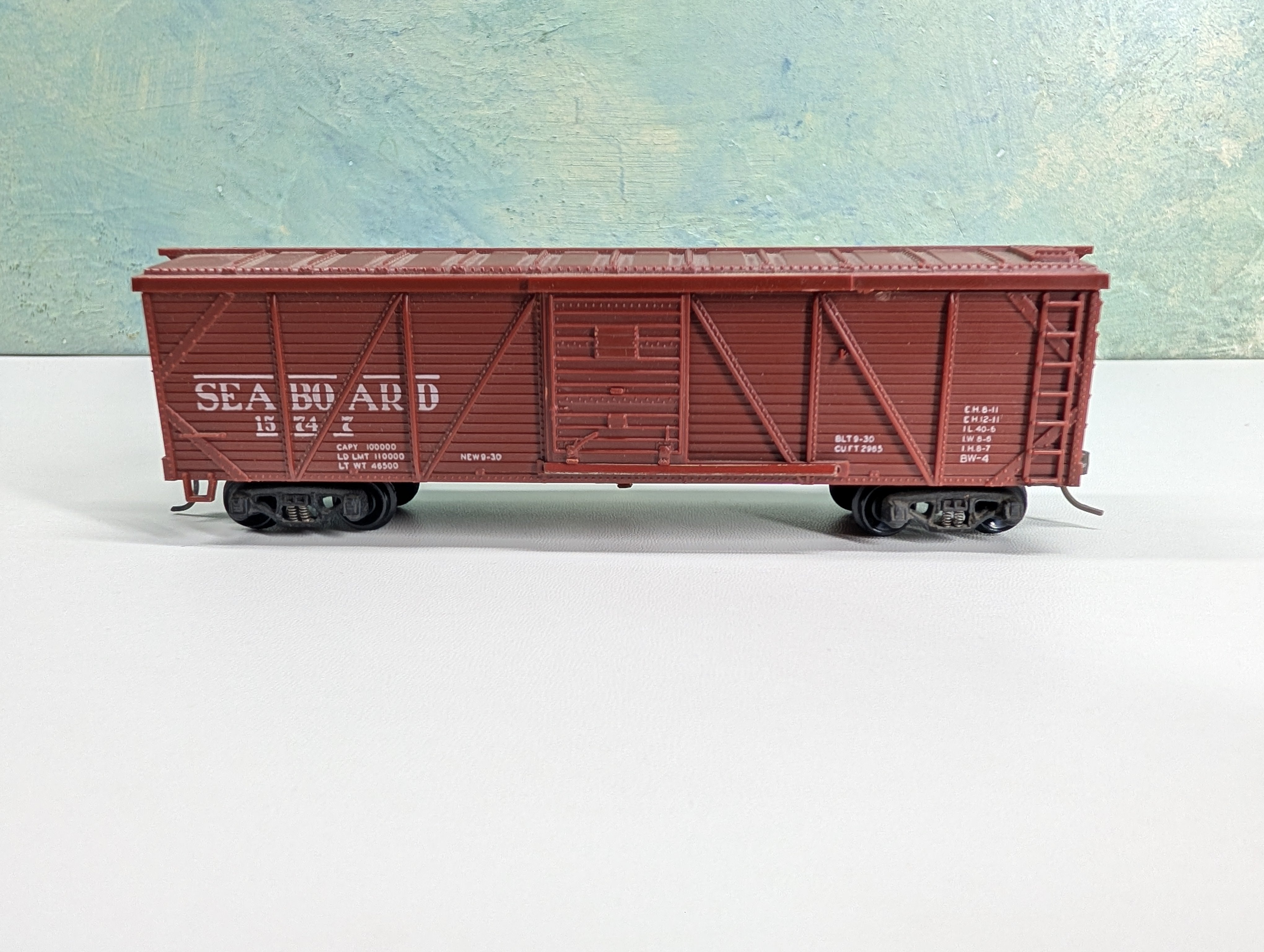 USED Varney HO Scale 42' OB Box Car Seaboard #15747