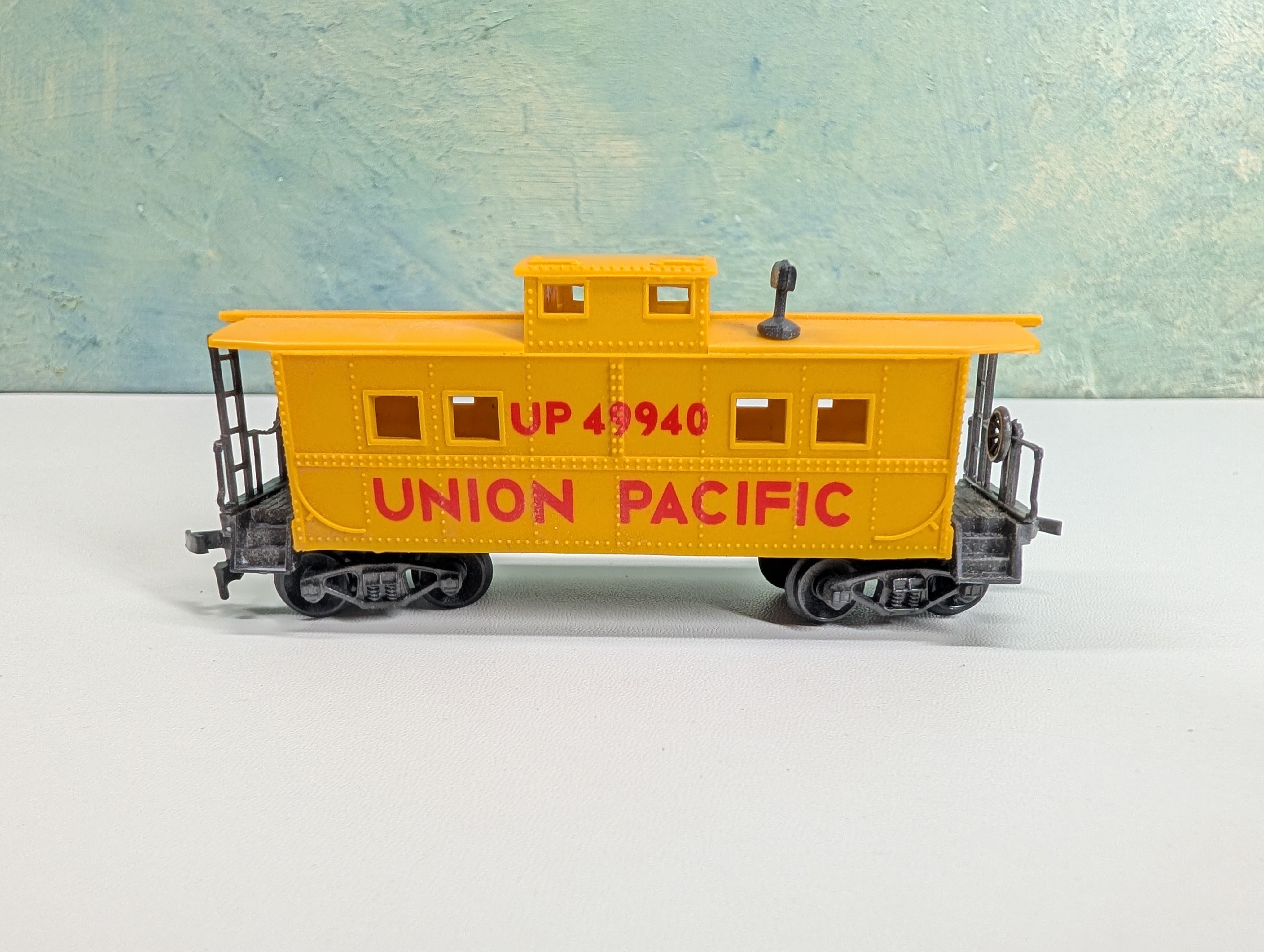 USED Life-Like HO Scale Caboose Union Pacific UP #49940
