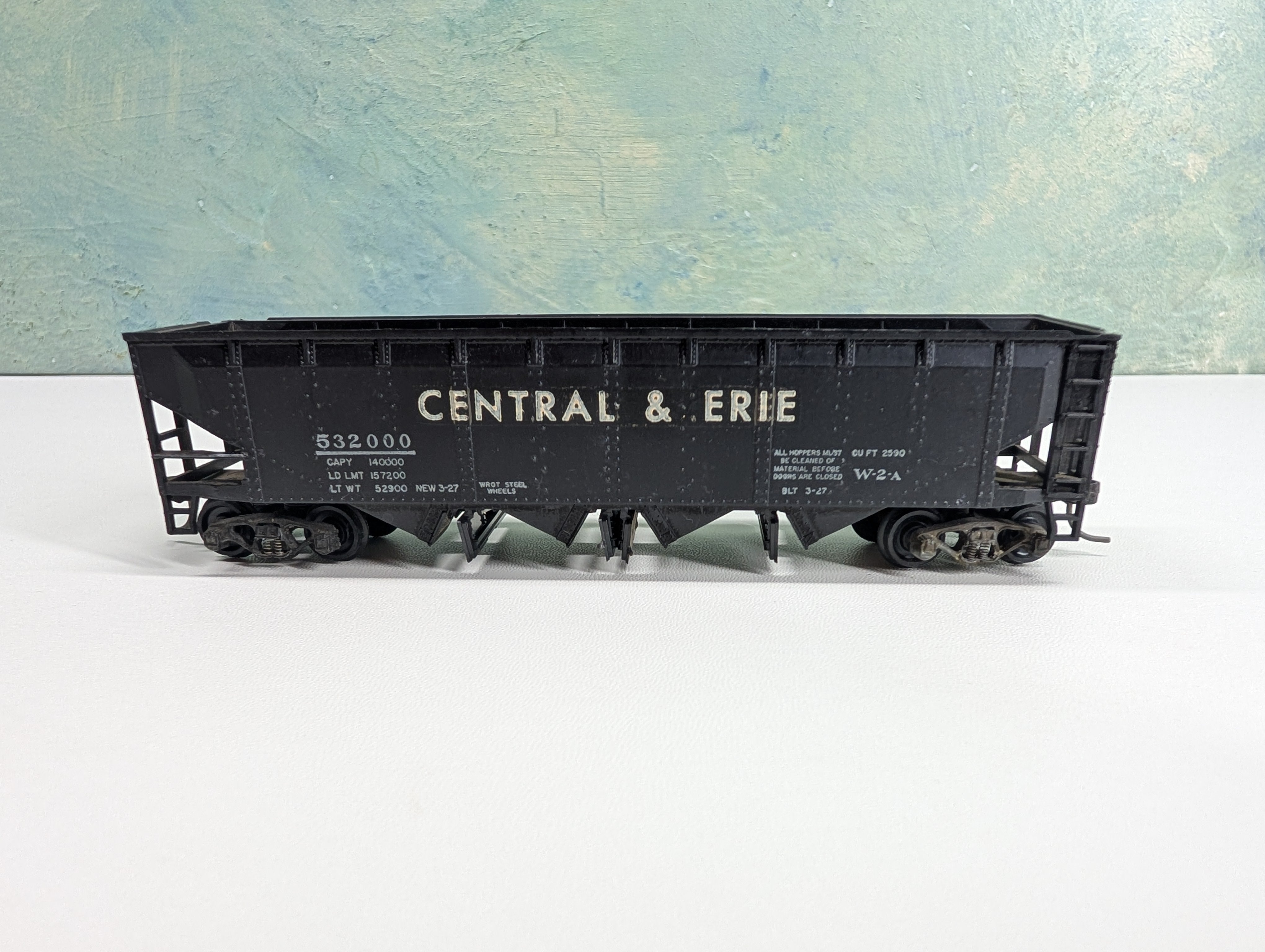 USED Athearn HO Scale Operating Quad Hopper Central & Erie #532000 Decal