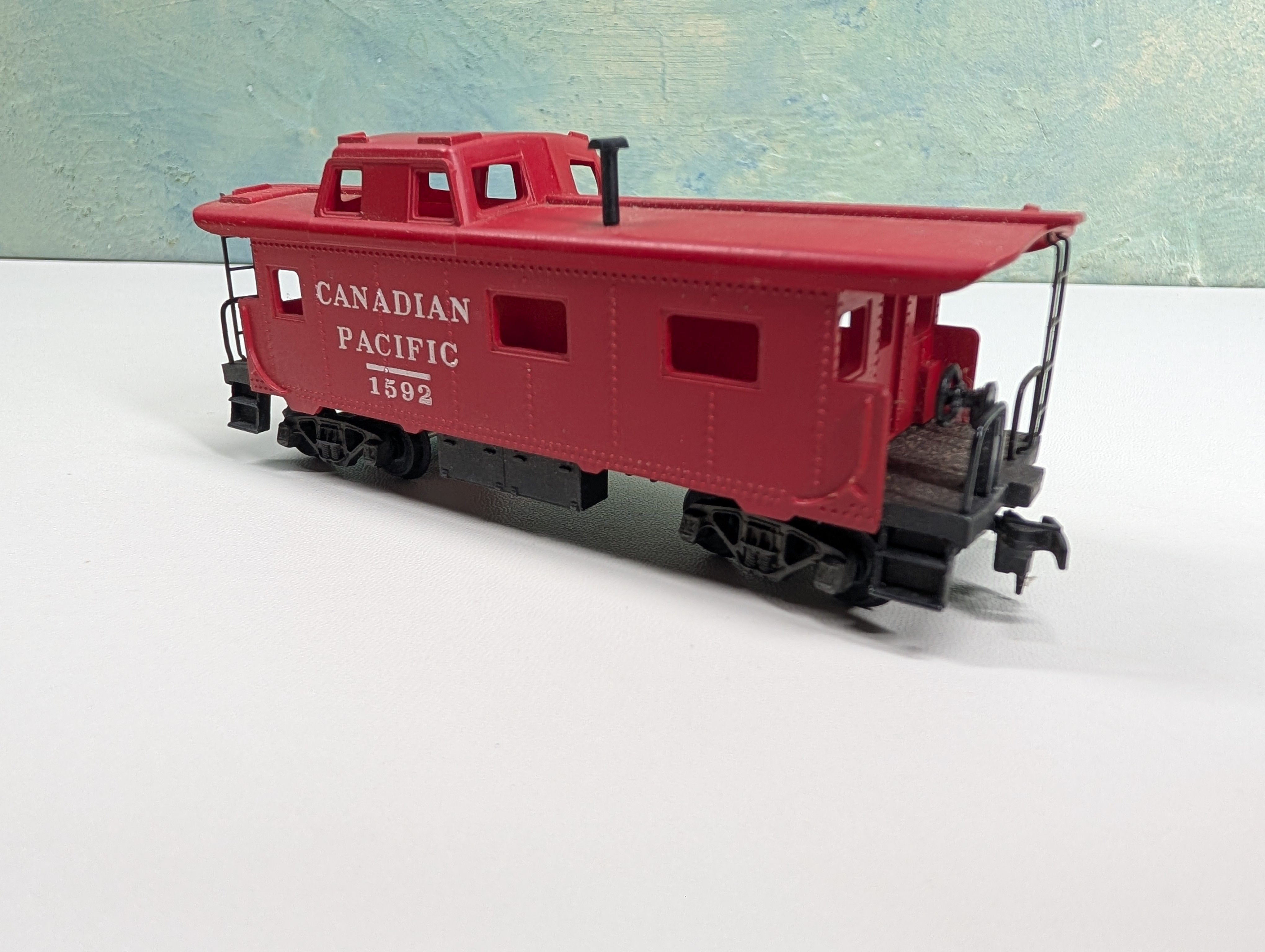 USED Mantua HO Scale Caboose Canadian Pacific CP #1592