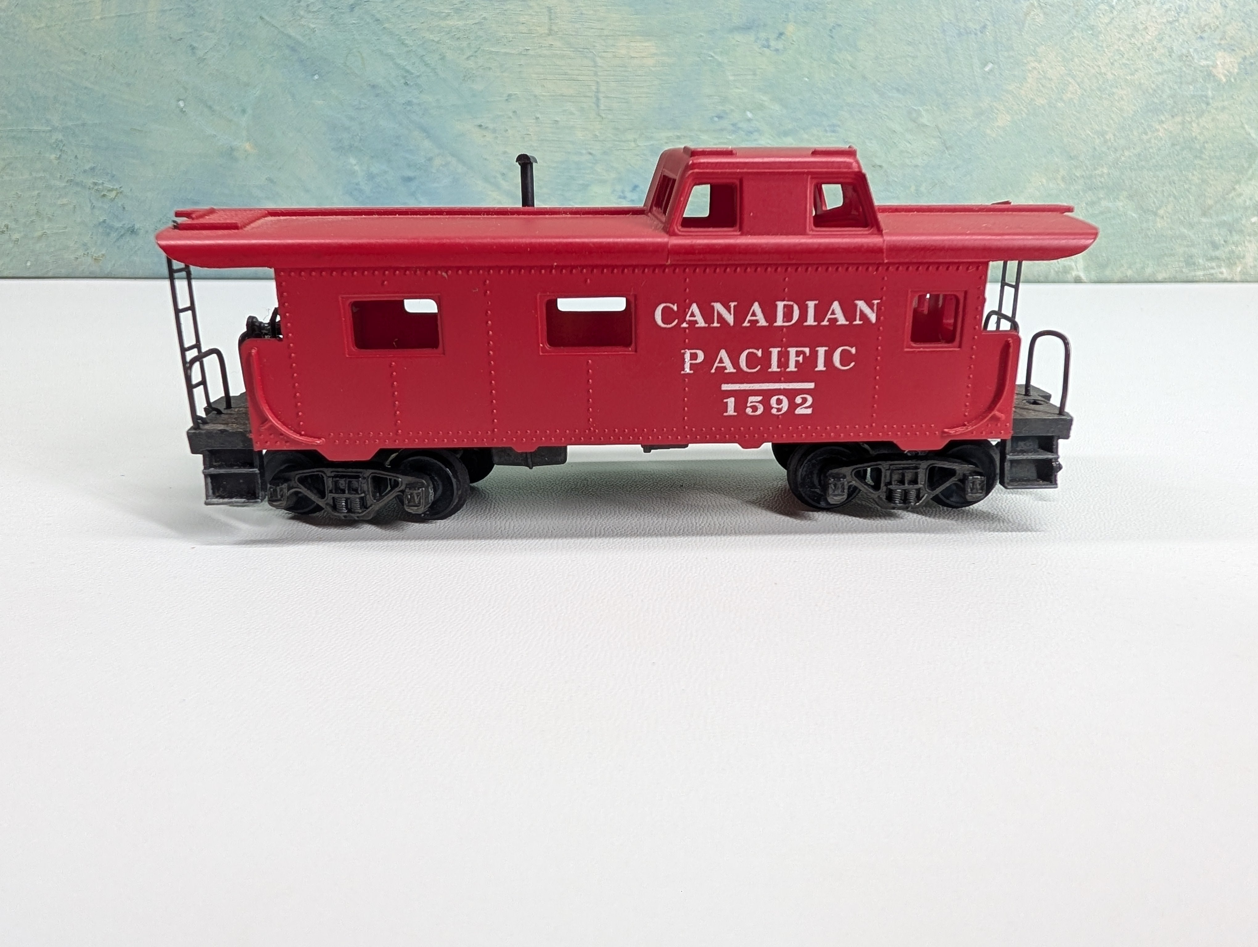 USED Mantua HO Scale Caboose Canadian Pacific CP #1592