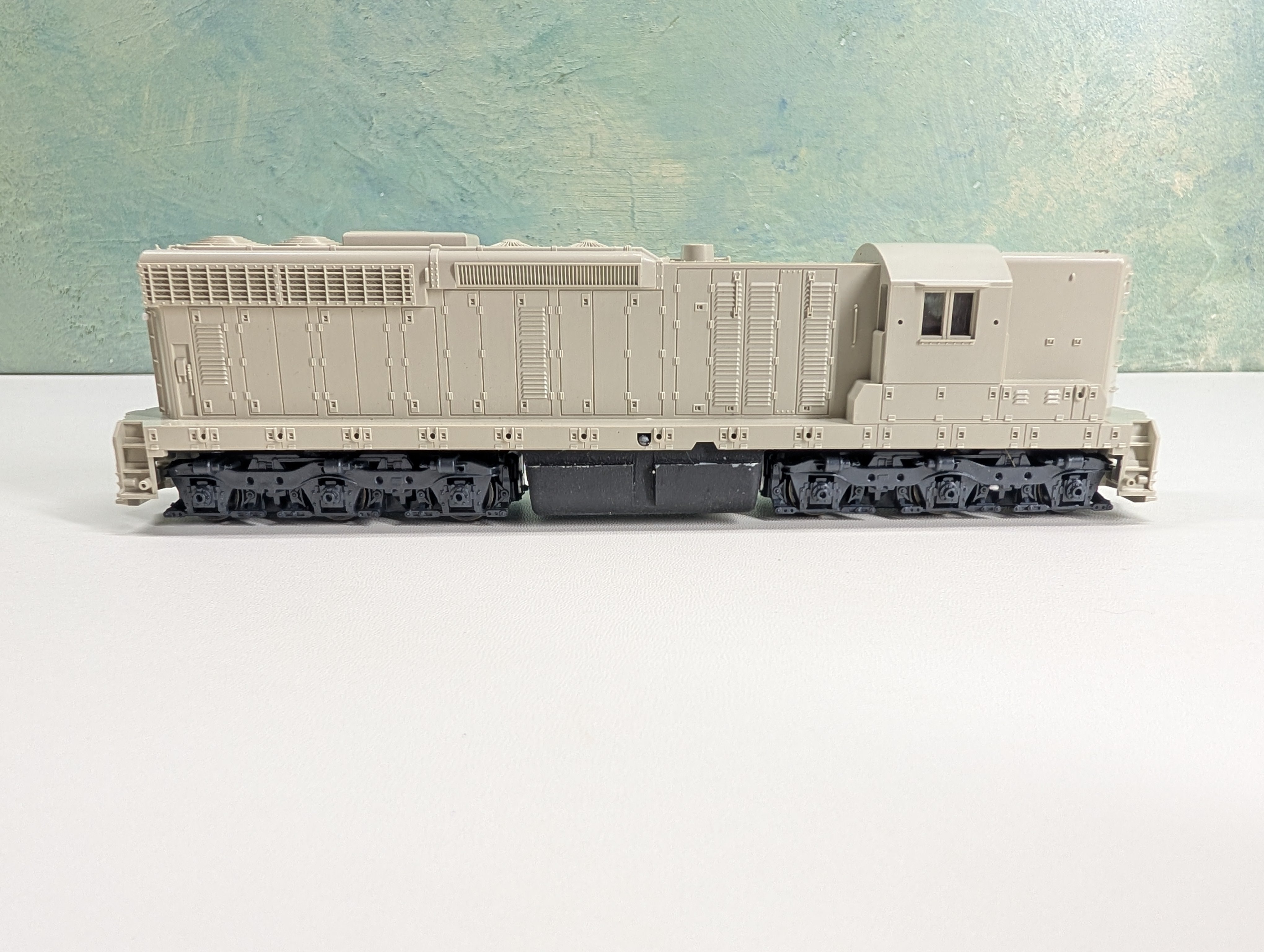 USED Con-Cor #0015-1050 HO Scale Undecorated EMD SD24 HH Runs Great DC