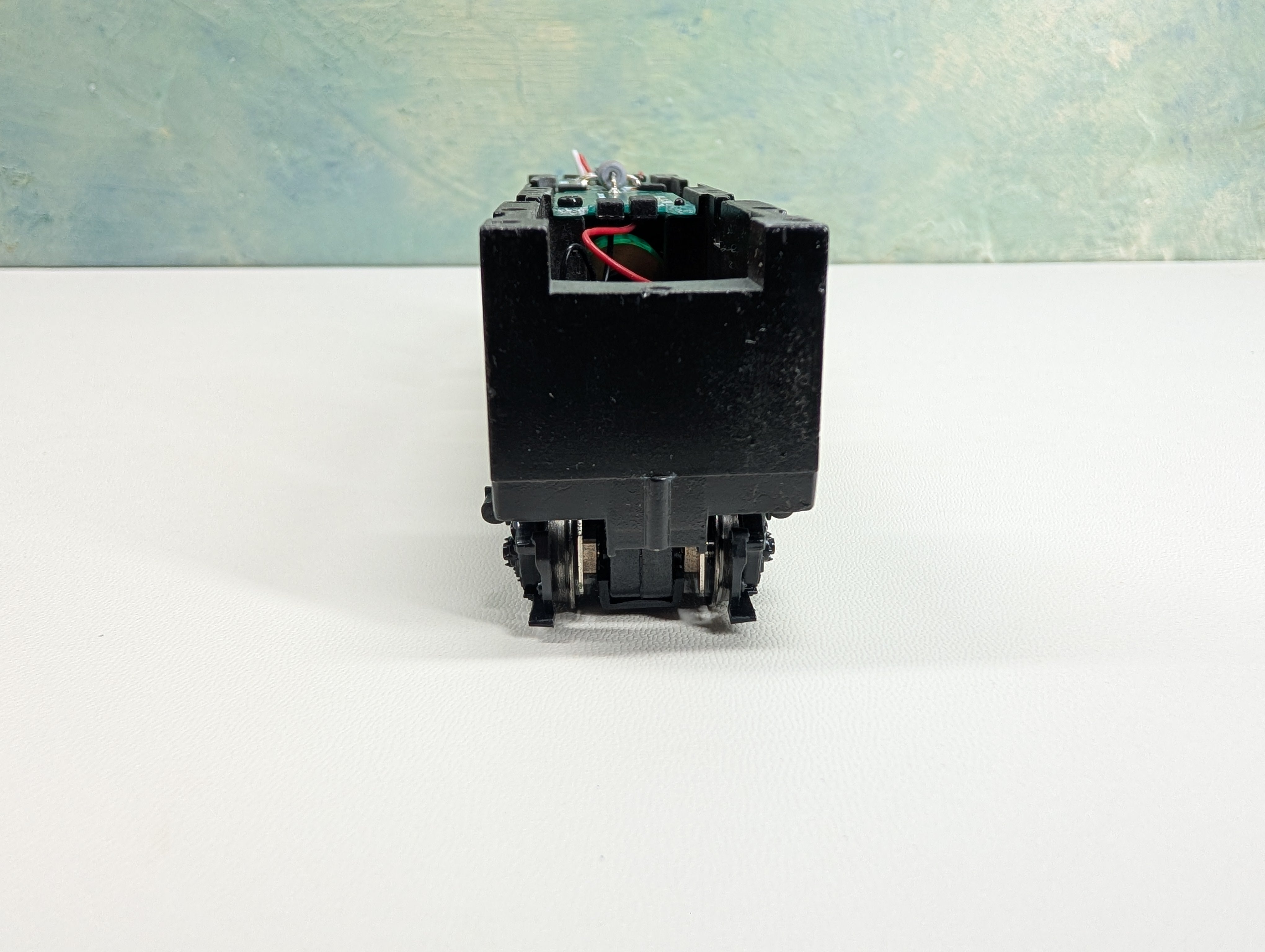 USED Life-Like HO Scale Proto1000 F3A Locomotive Chassis & Parts Runs Great DC