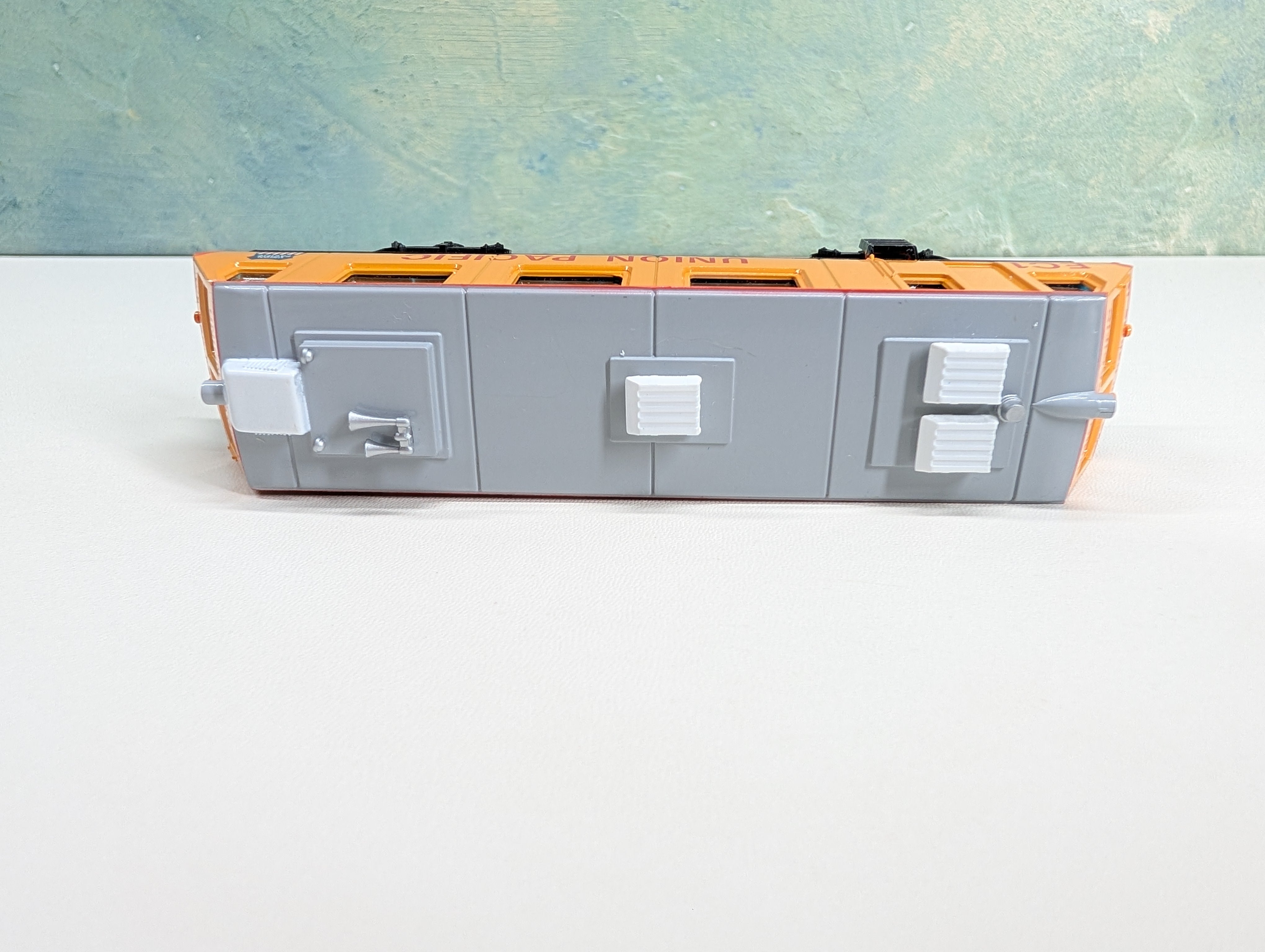 USED Bachmann 608 HO Scale Plasser EM80C Track Cleaner Diesel Locomotive Tested! DC