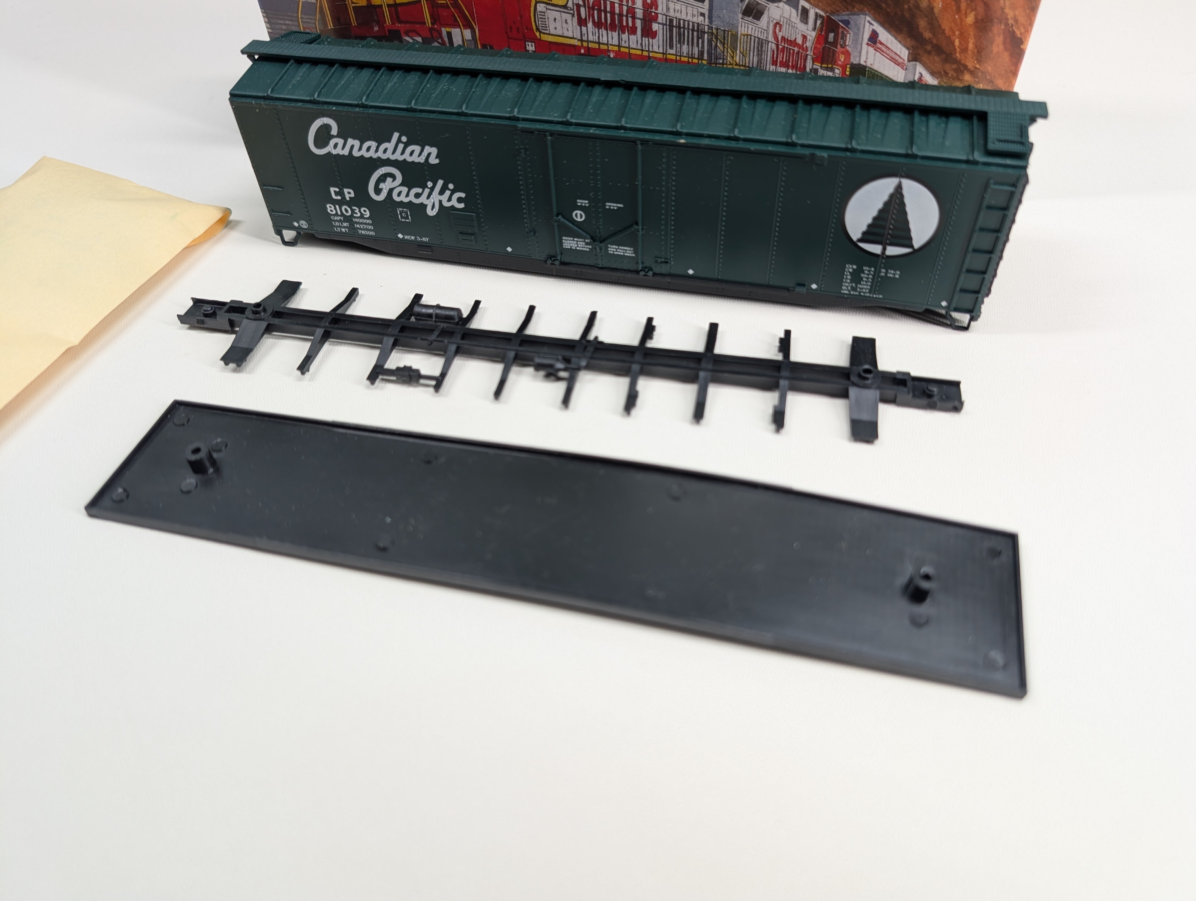 USED Athearn HO Scale 50' PD Box Car Canadian Pacific CP #81039 KIT