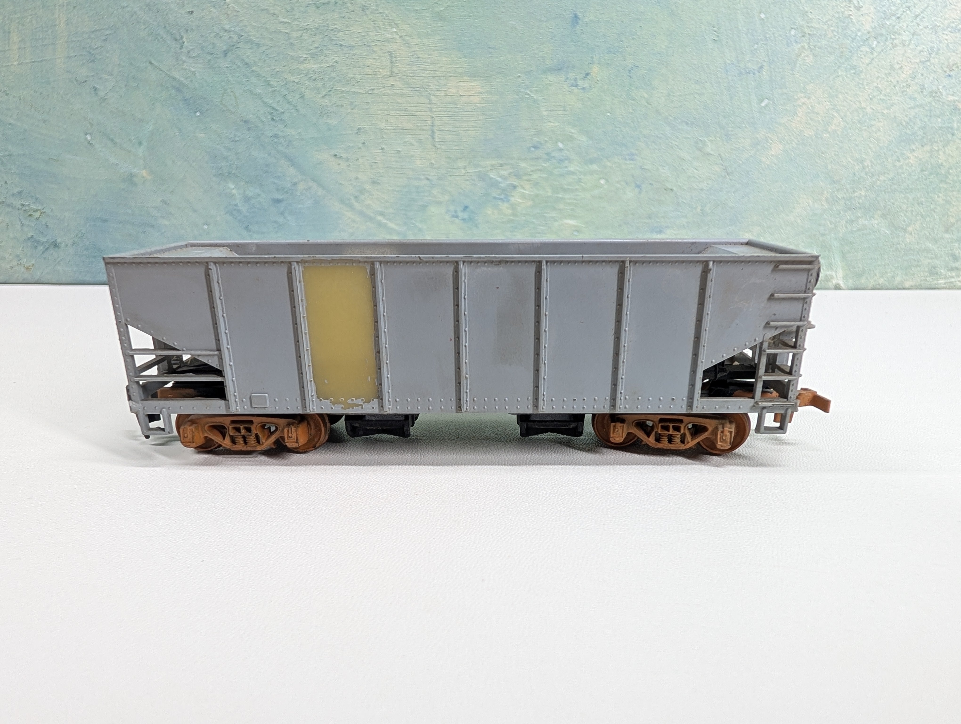 USED Tyco HO Scale 2 Bay Operating Hopper Undecorated Gray Custom