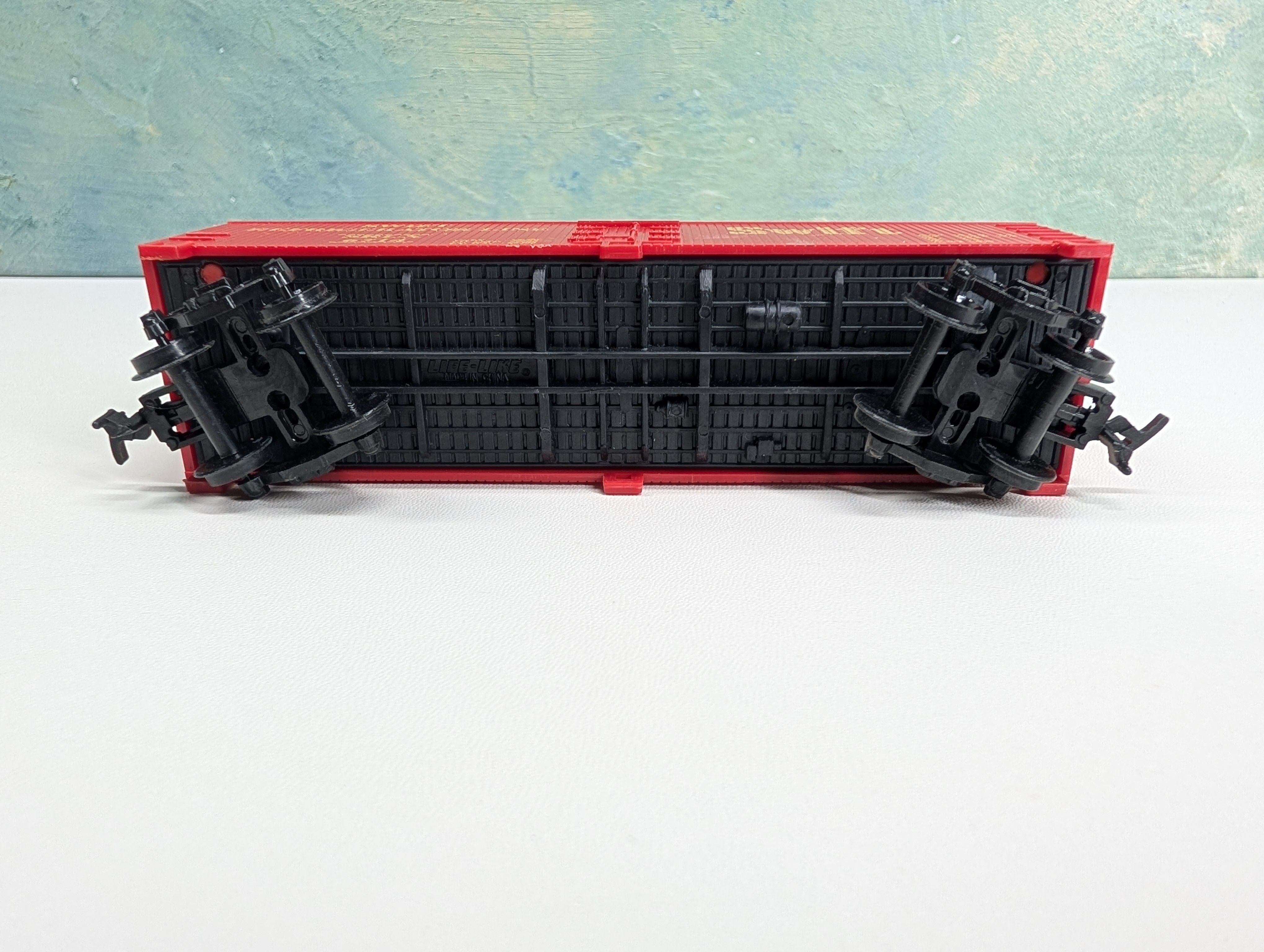 USED Life-Like HO Scale 38' Wooden Reefer Box Car Swift Refrigerator Line SRLX #6714