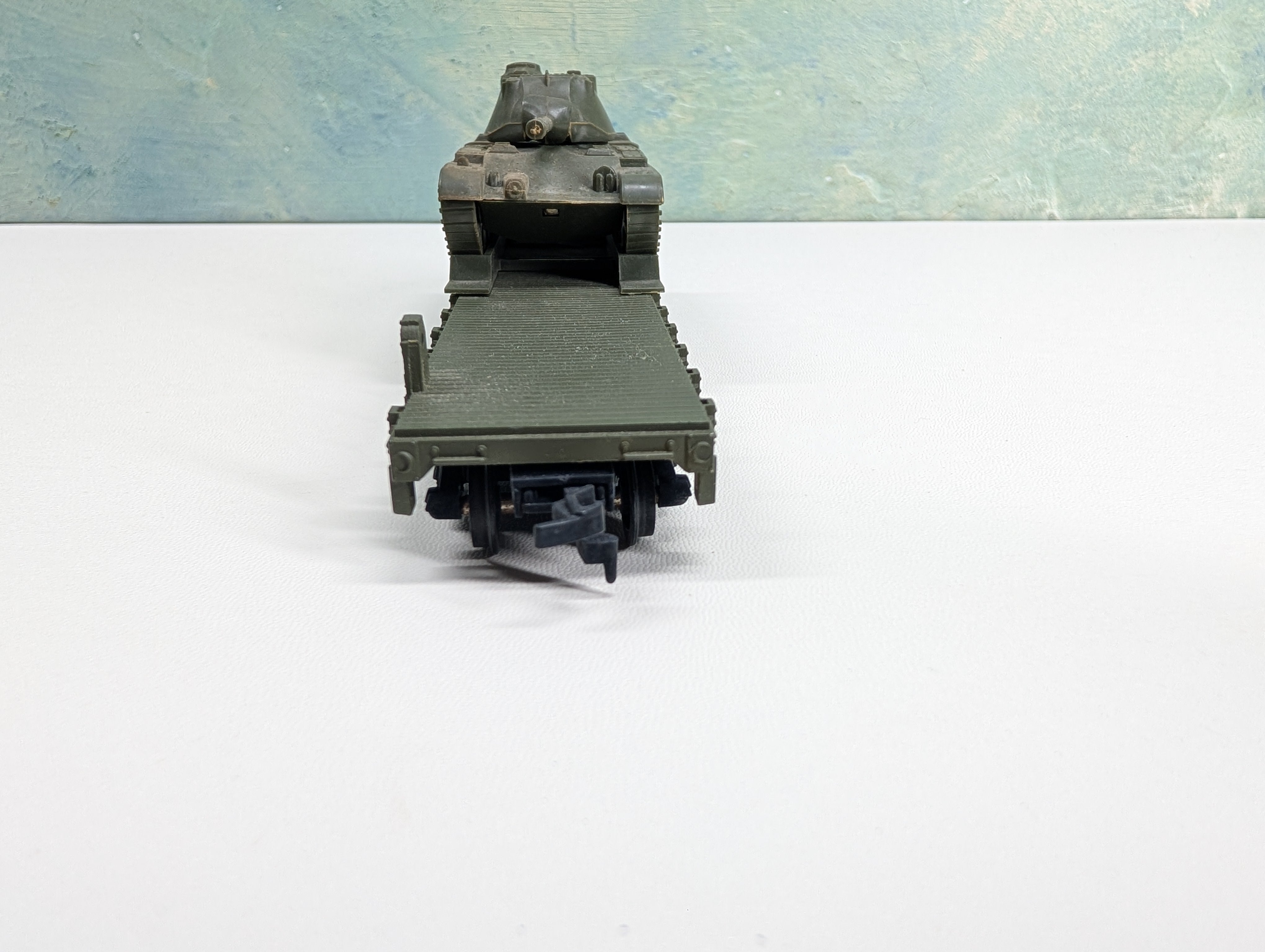 USED Cox HO Scale 50' Flat Car w/ Tank US Army #4825