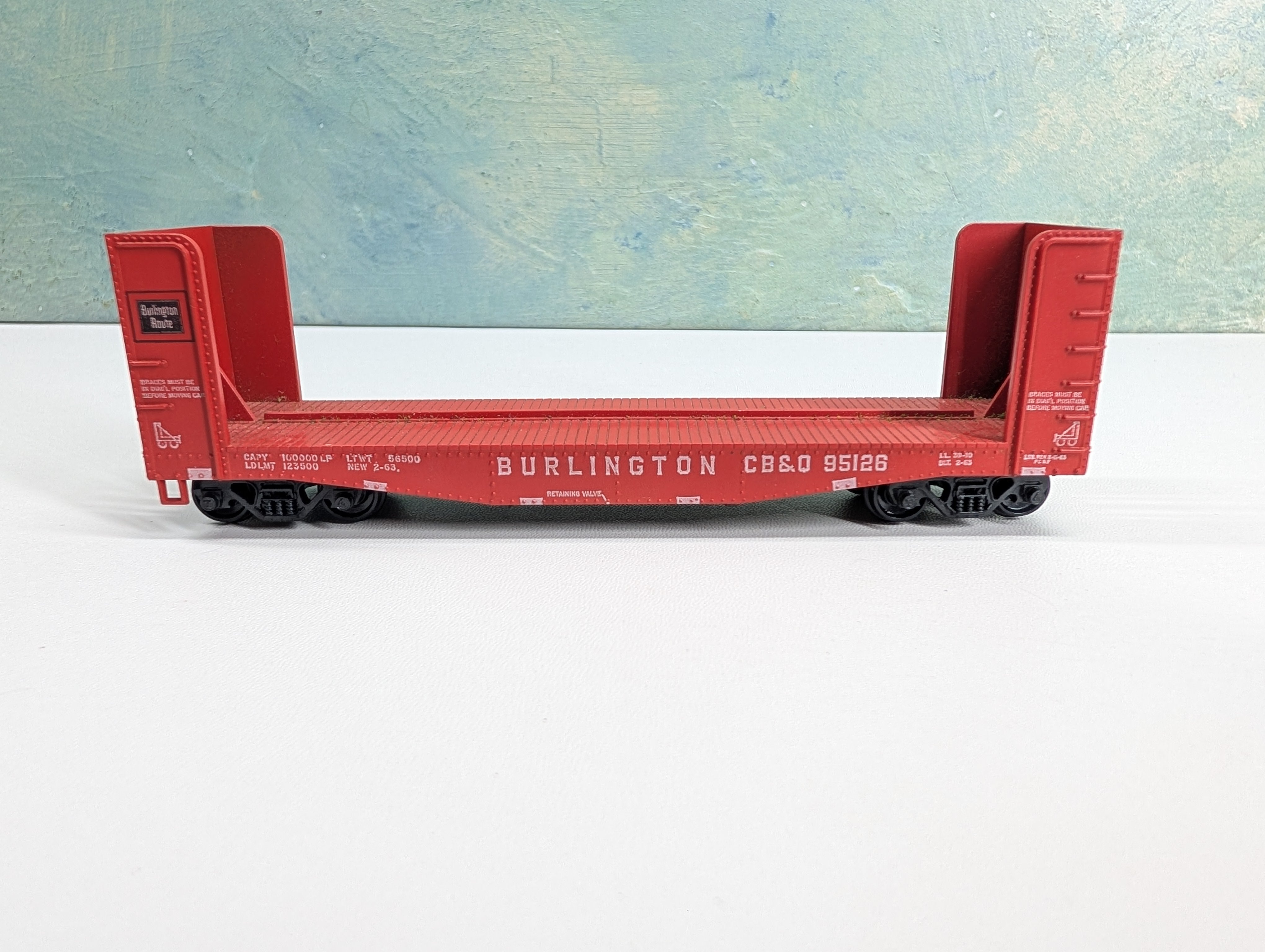 USED Athearn HO Scale 40' Pulpwood Bulkhead Flat Car Burlington CB&Q #95126