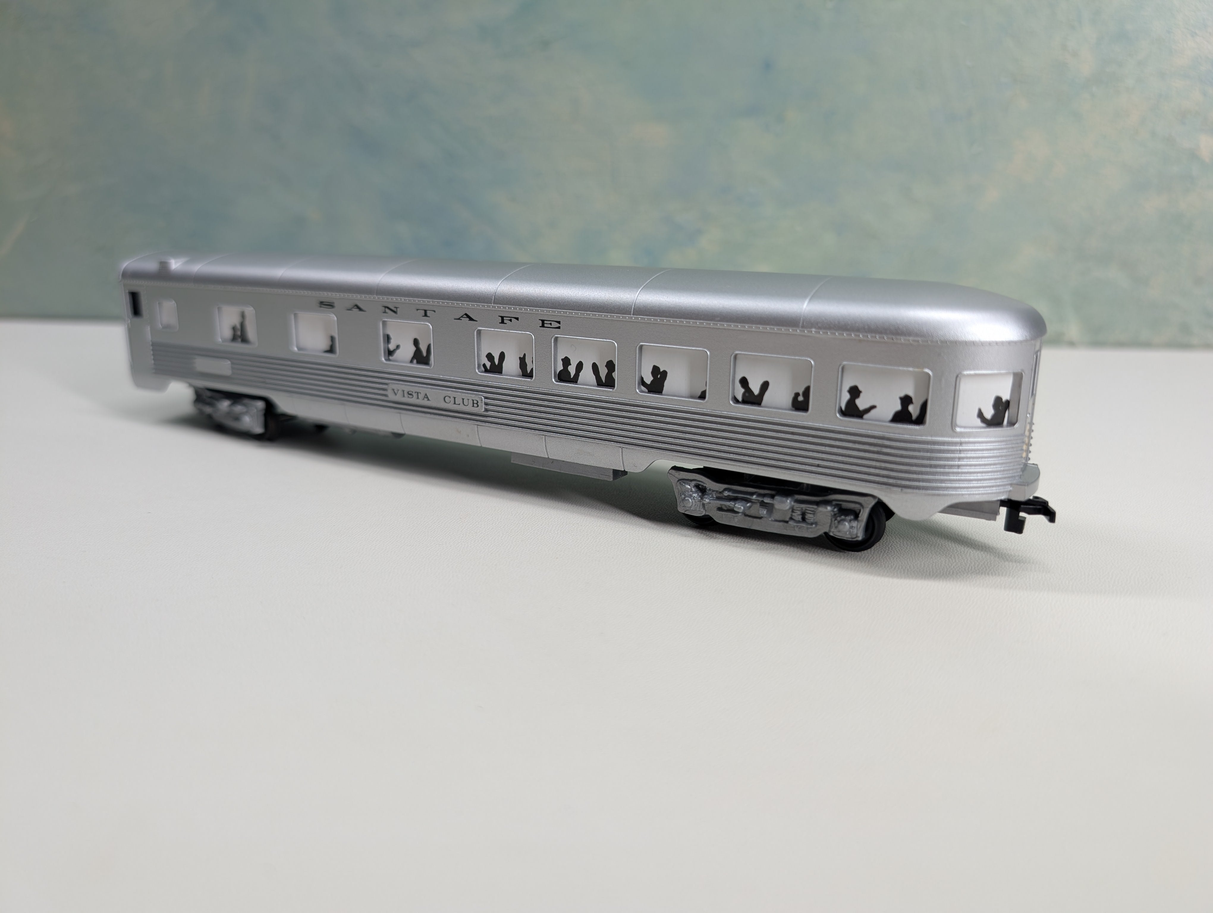 USED Life-Like HO Scale Observation Passenger Car Santa Fe Vista Club