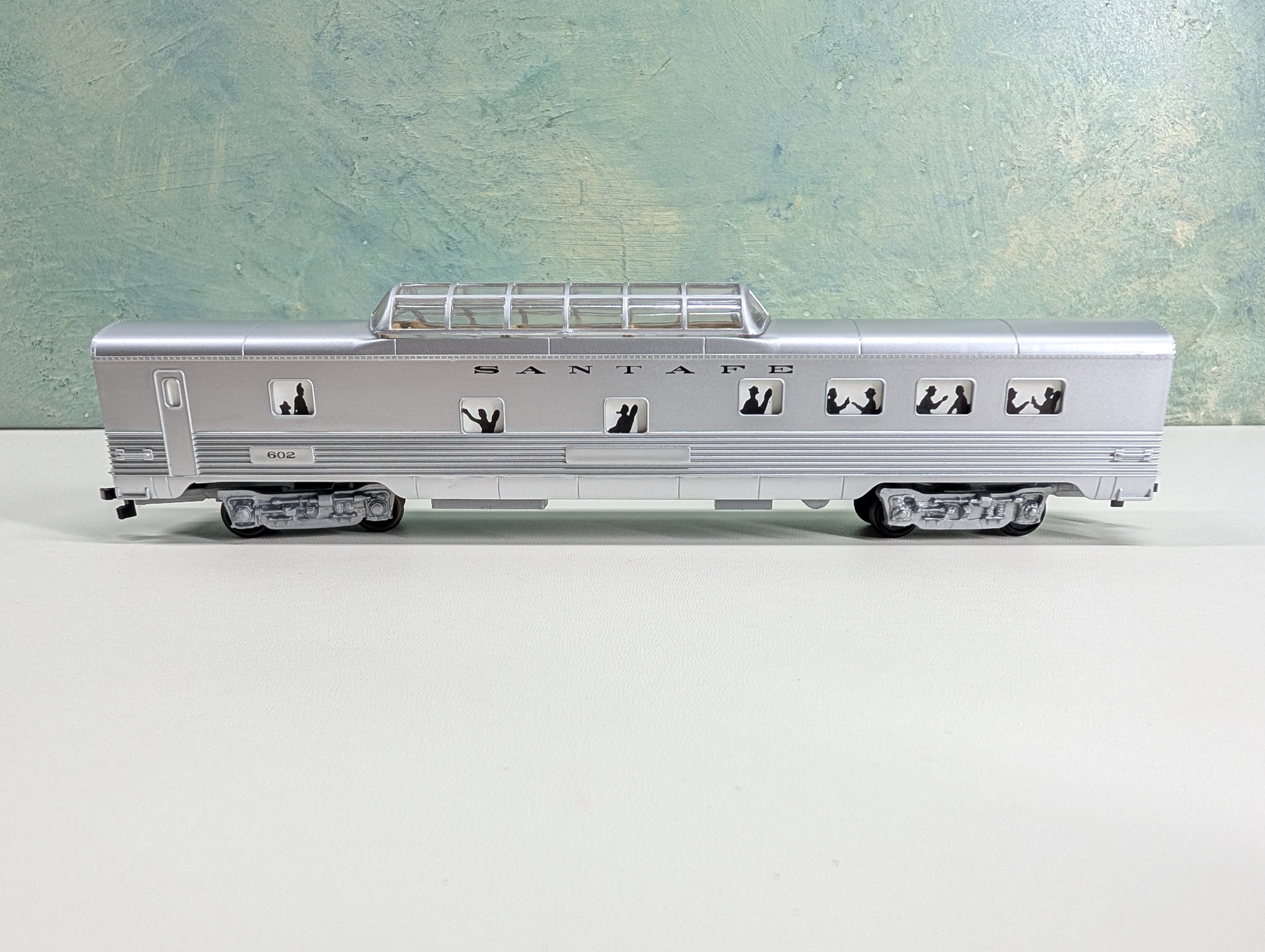 USED Life-Like HO Scale Dome Passenger Car Santa Fe #602