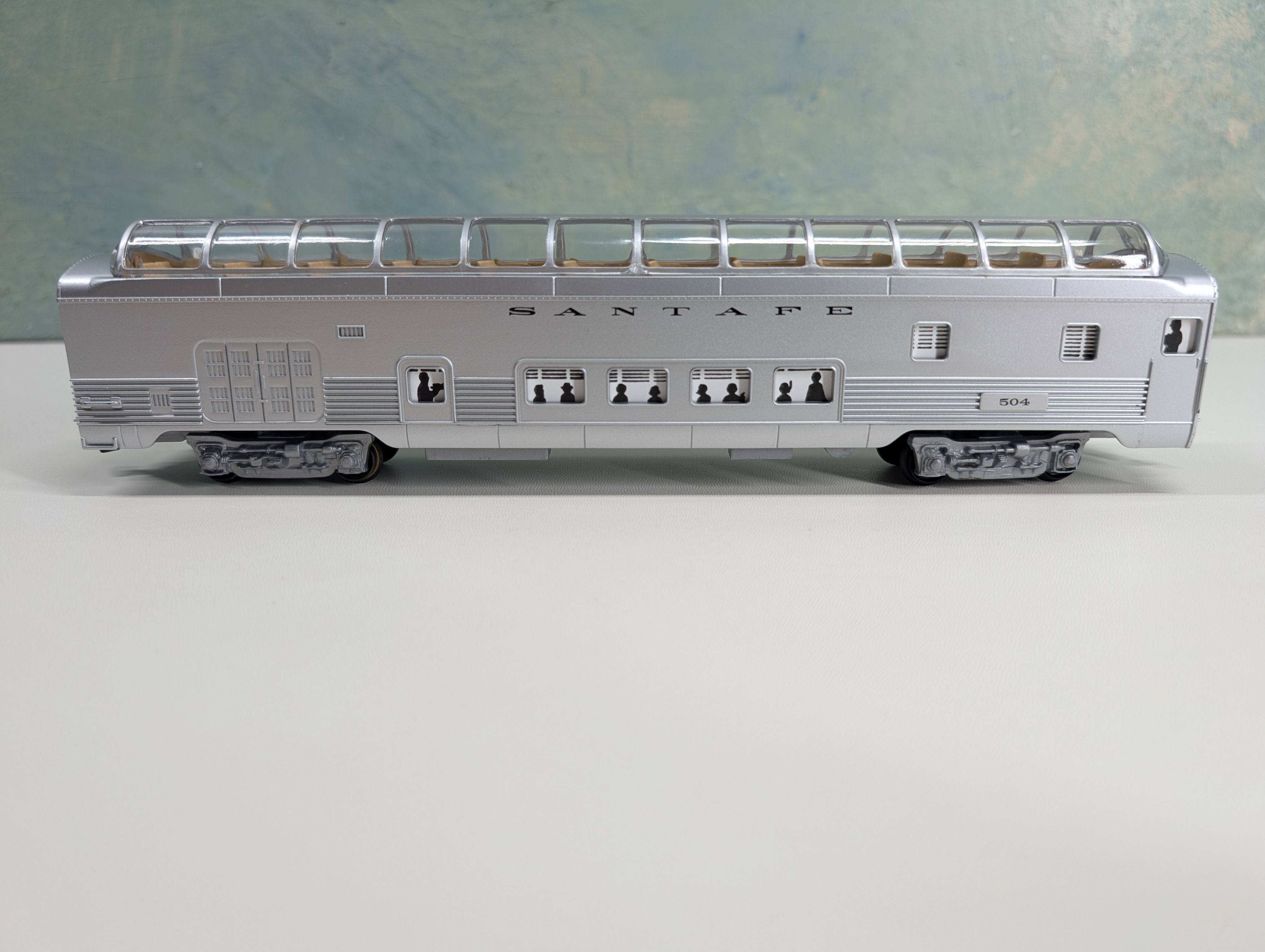 USED Life-Like HO Scale Full Dome Passenger Car Santa Fe #504