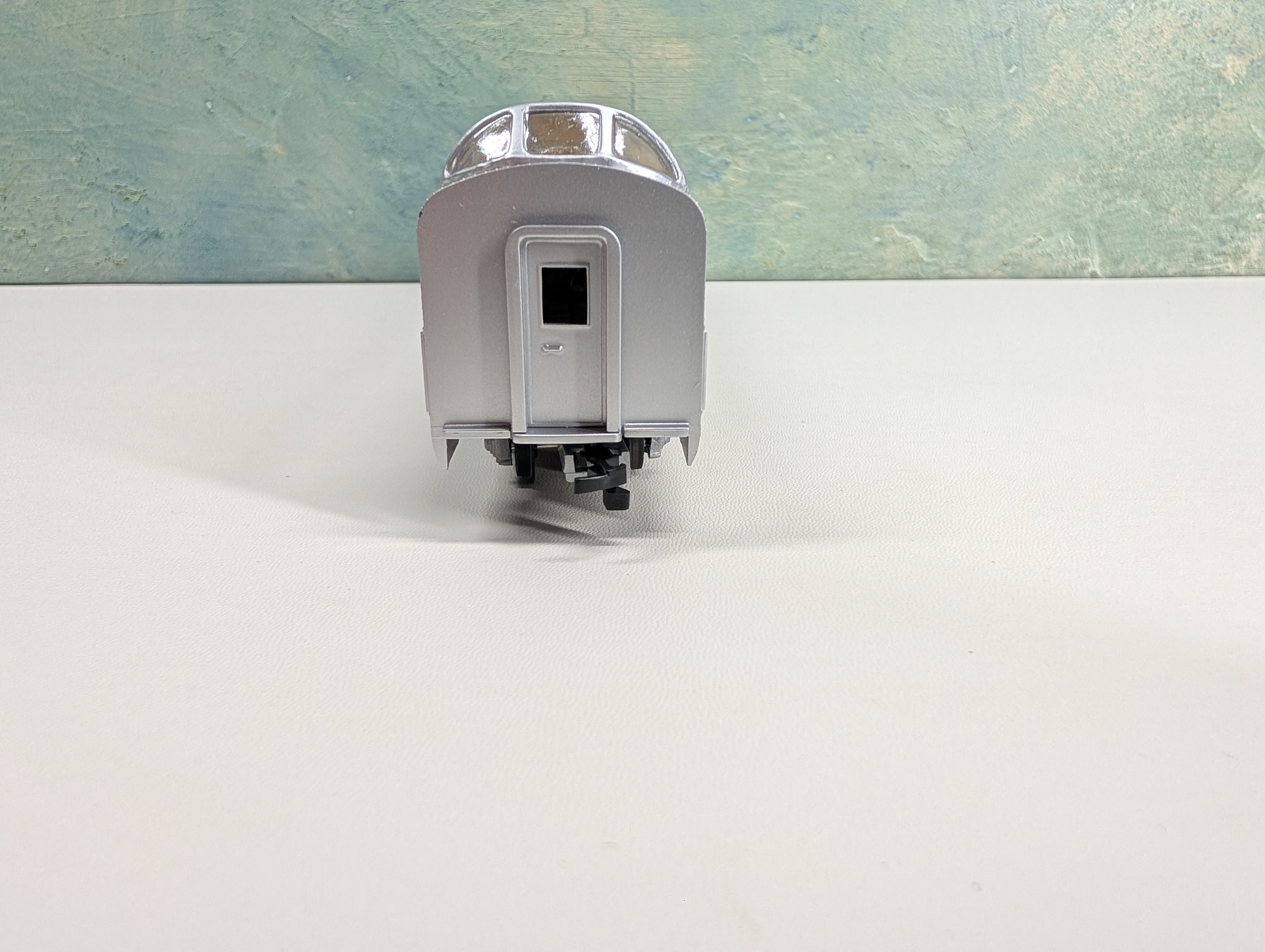 USED Life-Like HO Scale Full Dome Passenger Car Santa Fe #504
