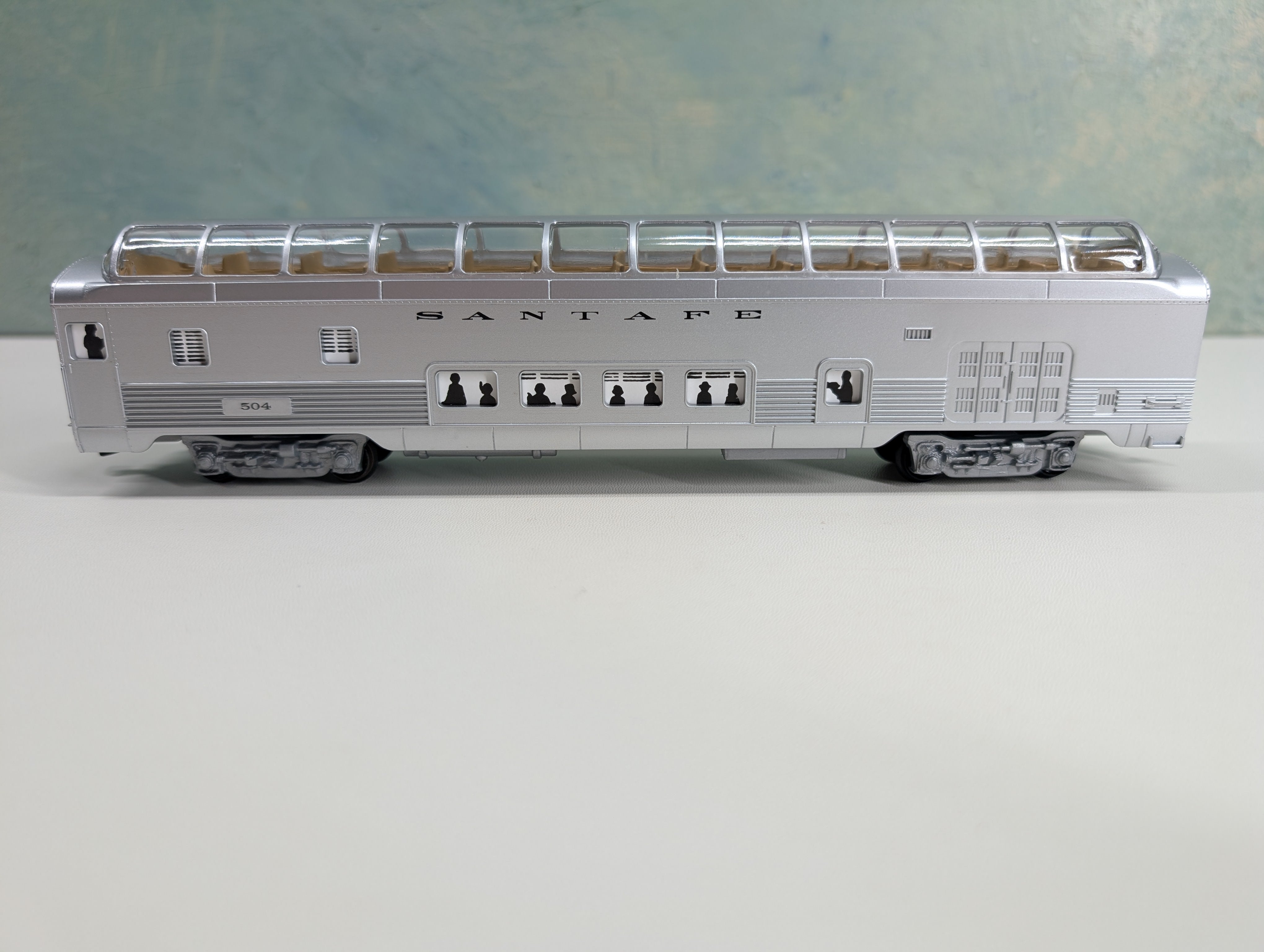USED Life-Like HO Scale Full Dome Passenger Car Santa Fe #504