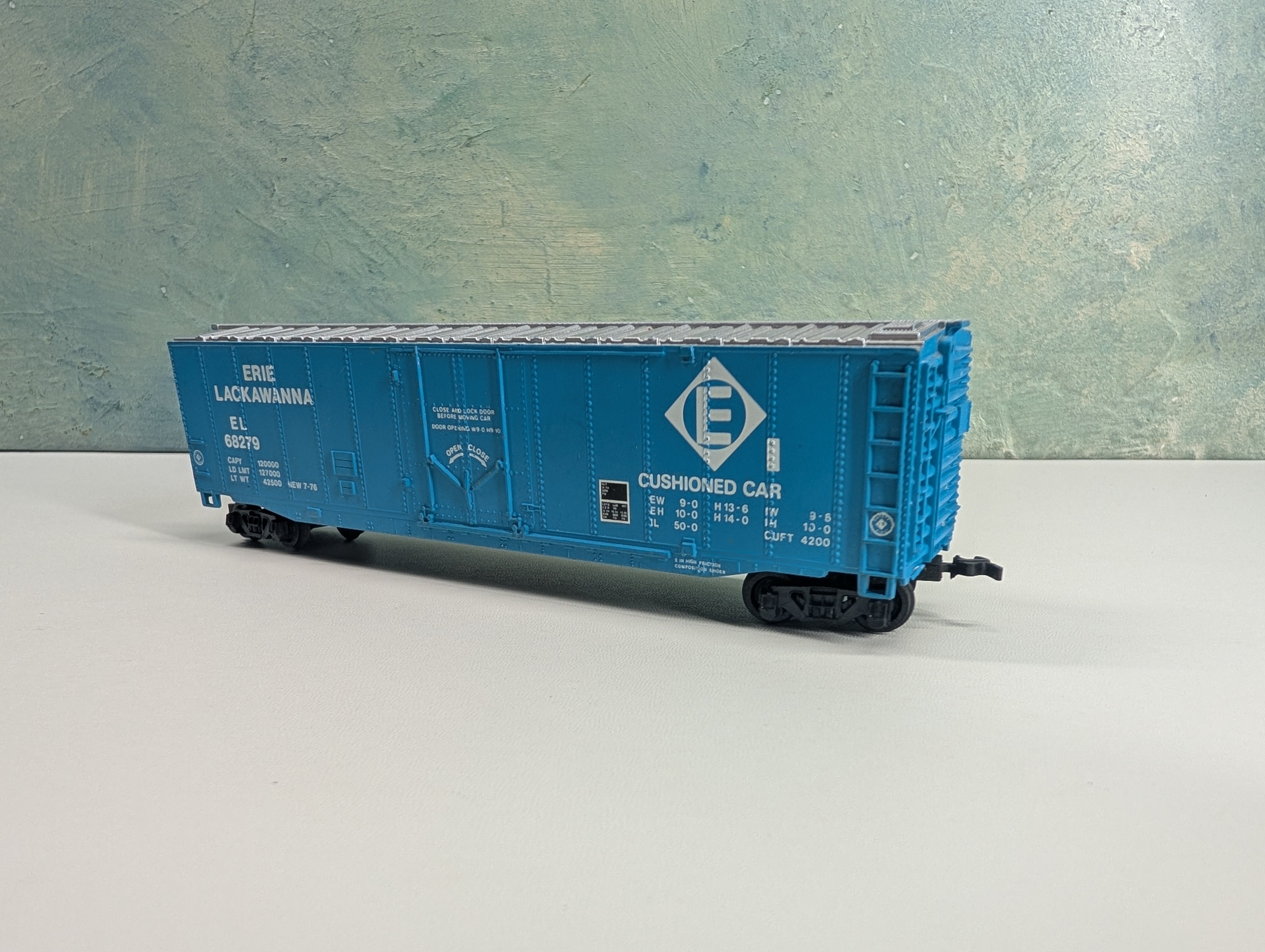 USED Bachmann HO Scale 50' Box Car Erie Lackawanna EL #68279
