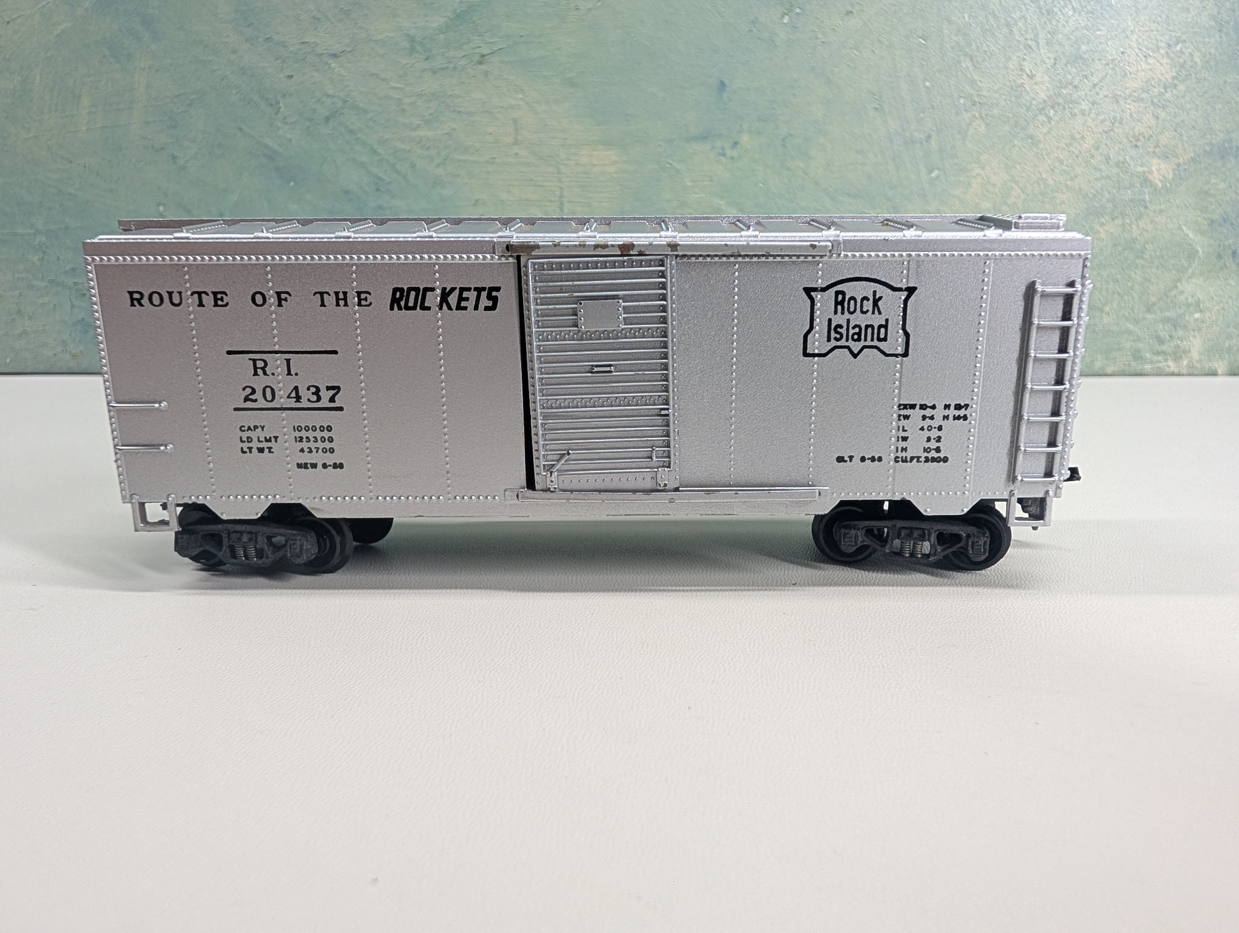 USED Varney HO Scale 40' Box Car Rock Island RI #20437