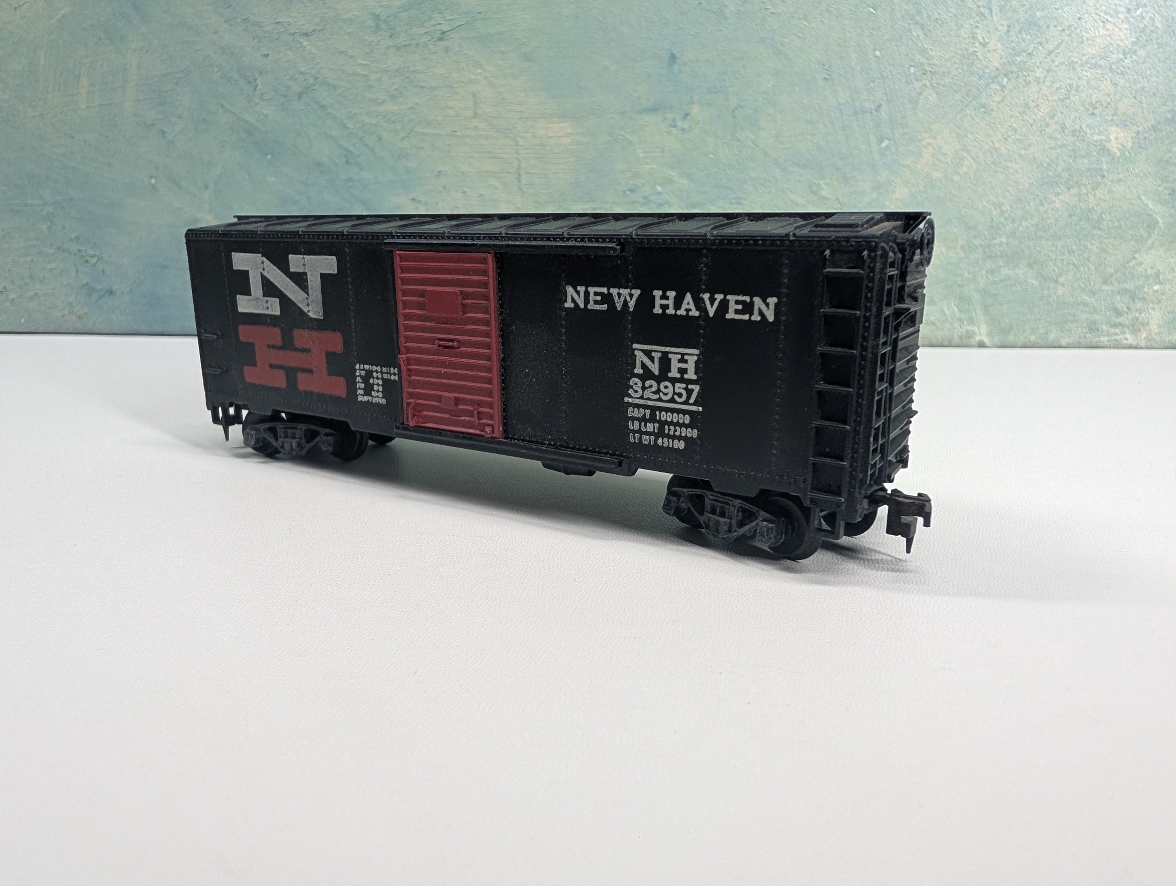 USED Mantua HO Scale 40' Box Car New Haven NH #32957