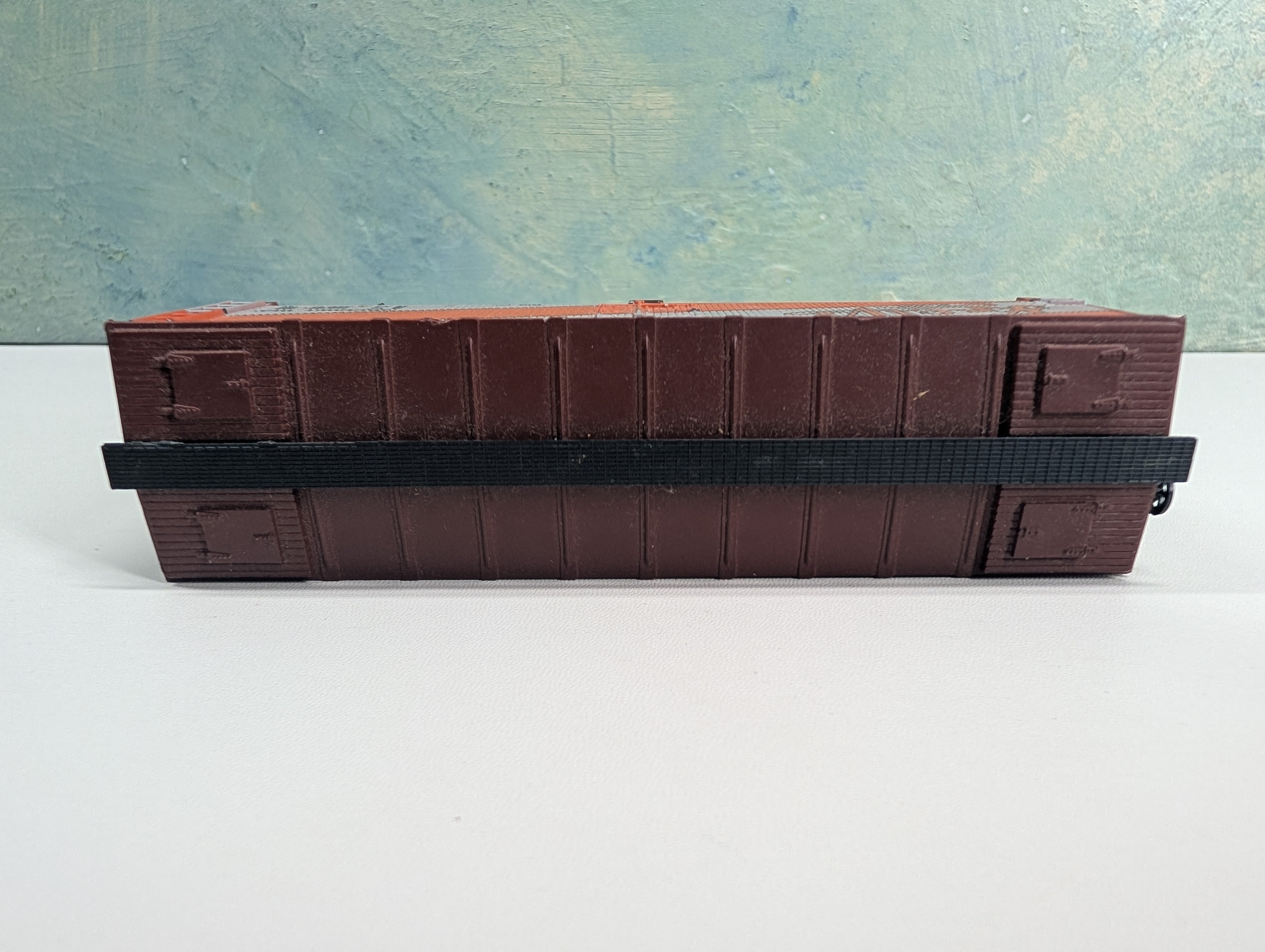 USED HO Scale 40' Wooden Billboard Box Car Krey's