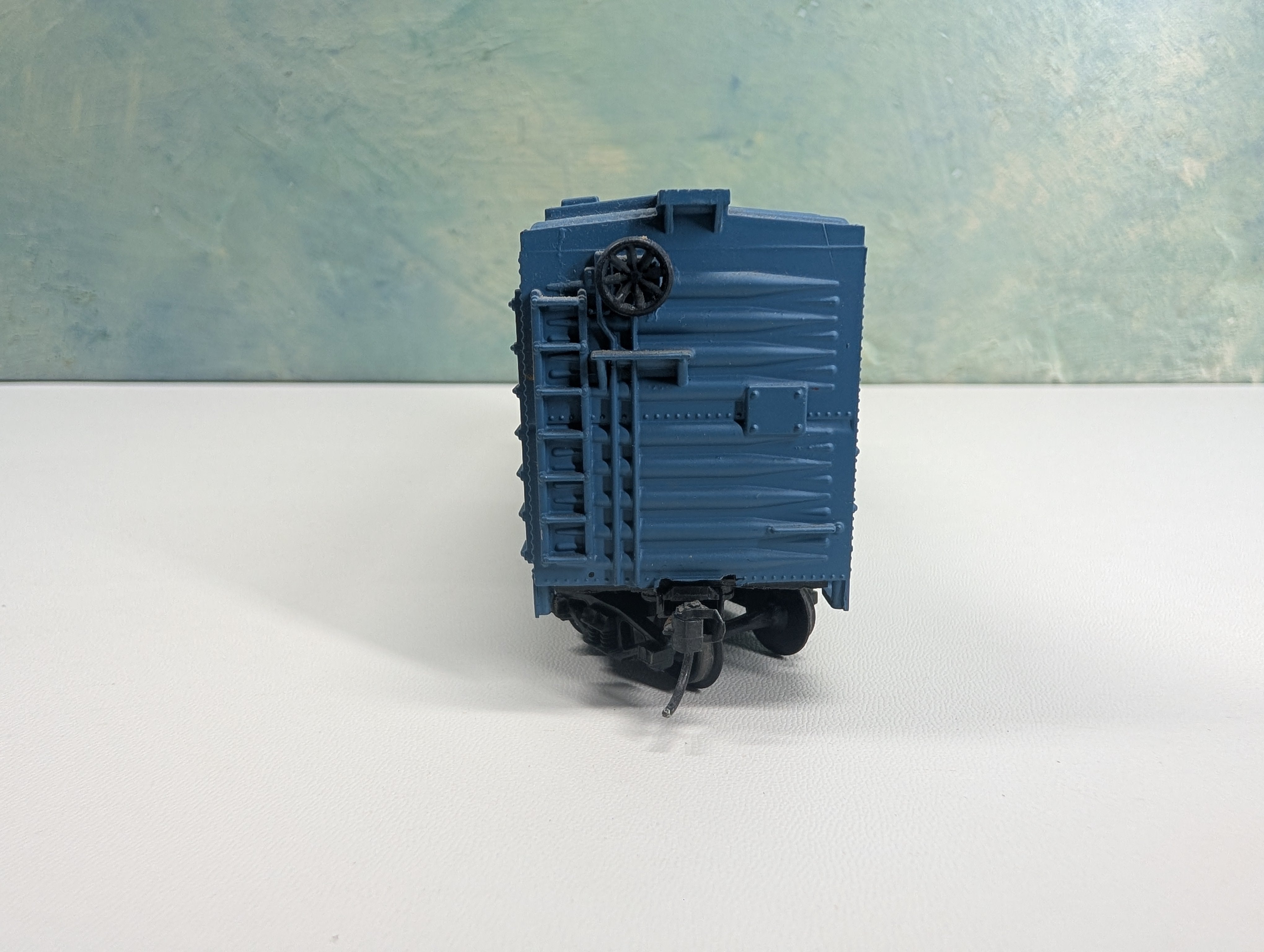 USED HO Scale 40' Box Car Boston and Maine BM #77711