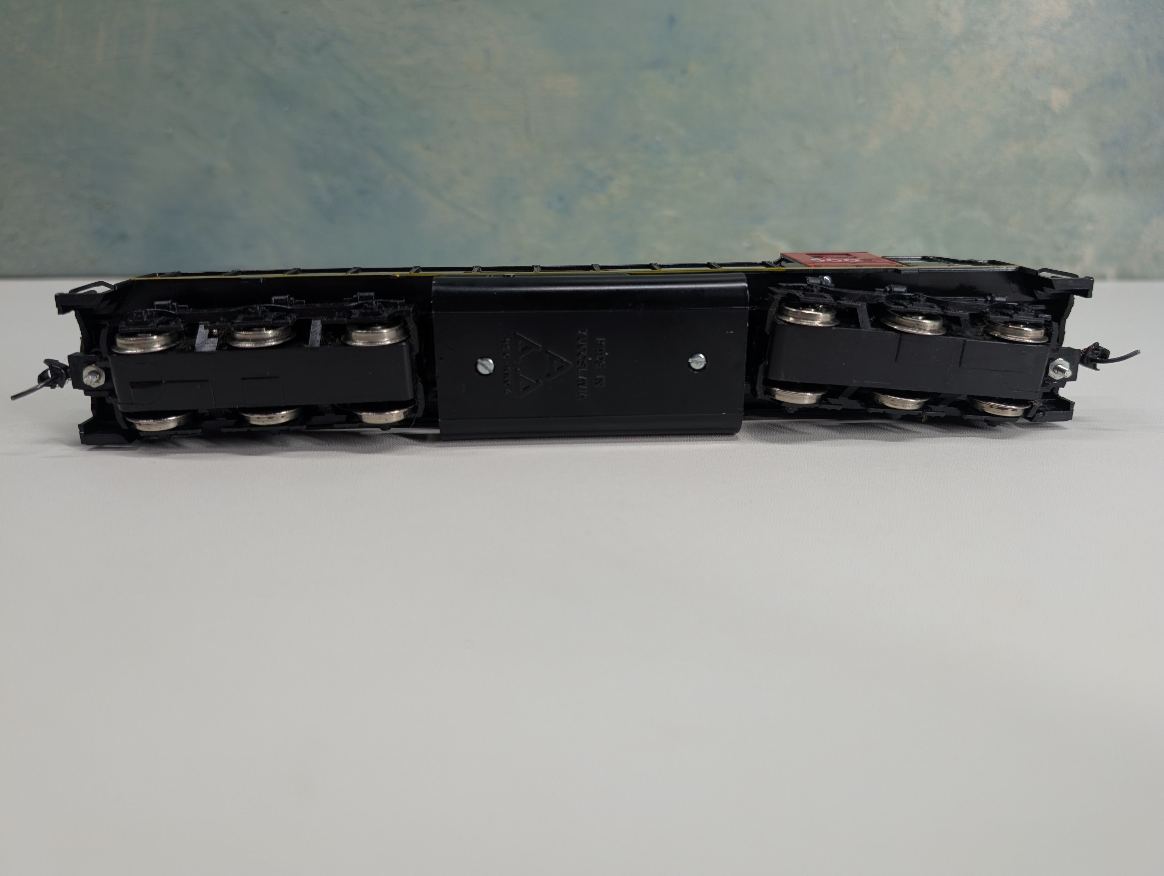 USED Mehano HO Scale EMD SD-40 Diesel Locomotive Canadian National CN #5008 Tested! DC