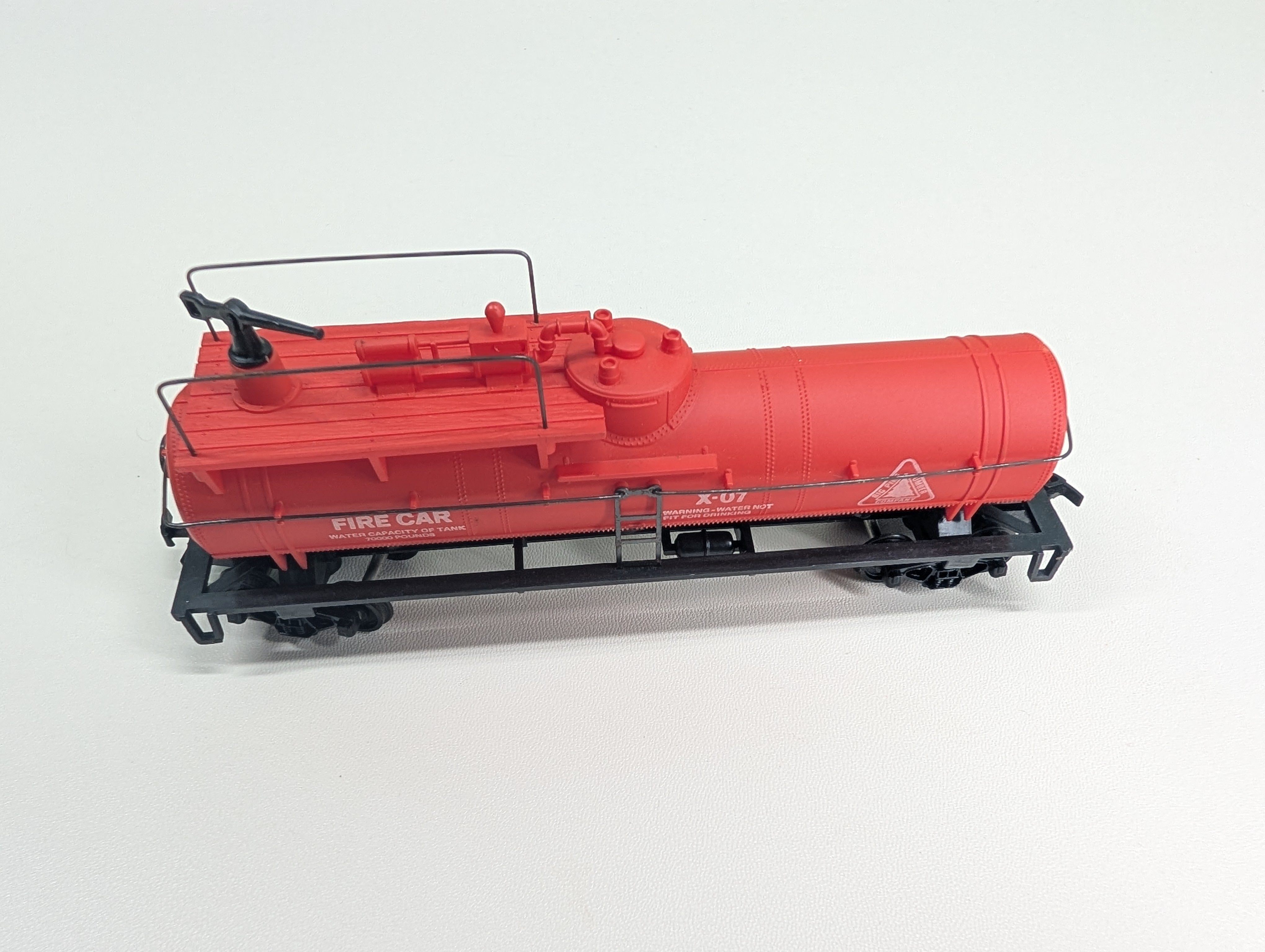 USED Cox HO Scale Big Pine Lumber Co Fire Tank Car #X-07