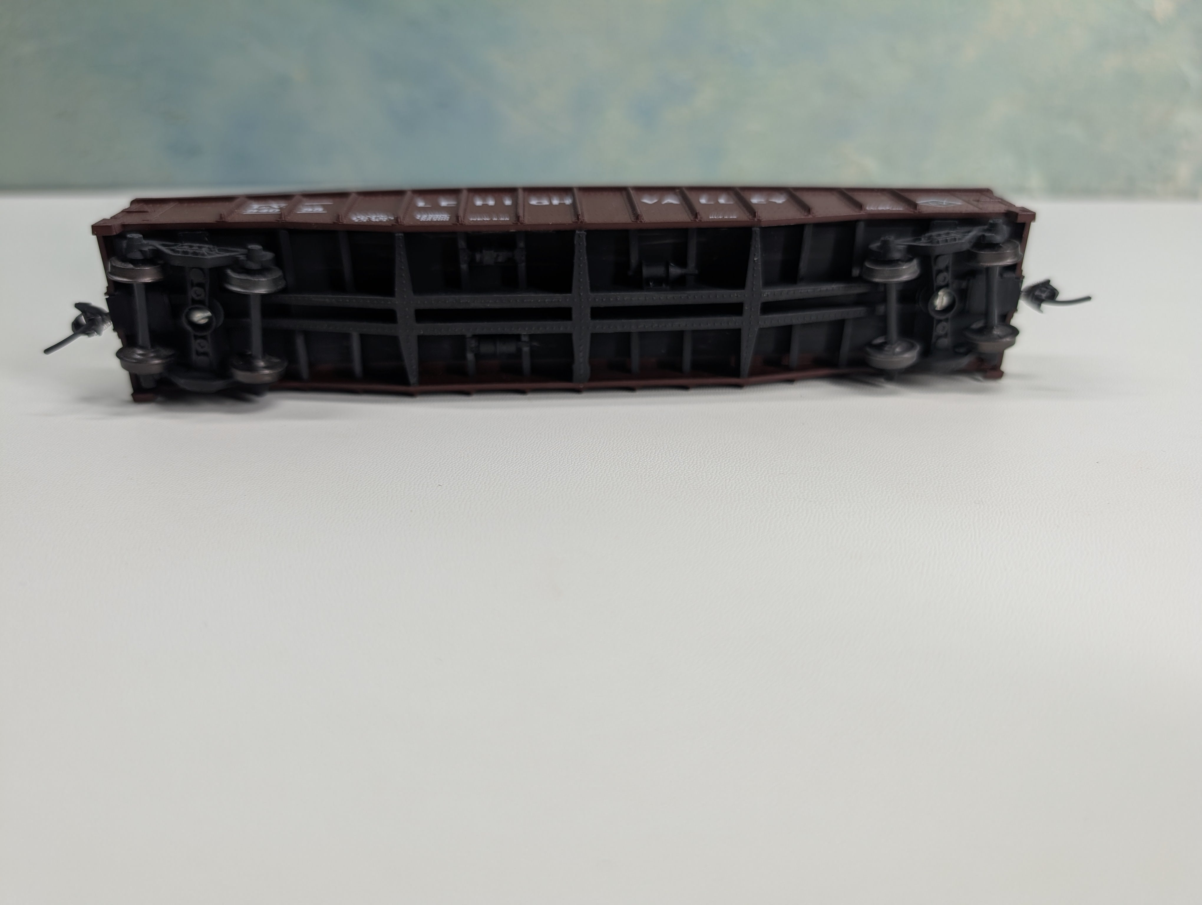 USED Athearn HO Scale 50' Open Gondolas Lehigh Valley LV #34033 & 34058 Bev-Bel, Metal Wheels (2 pcs)