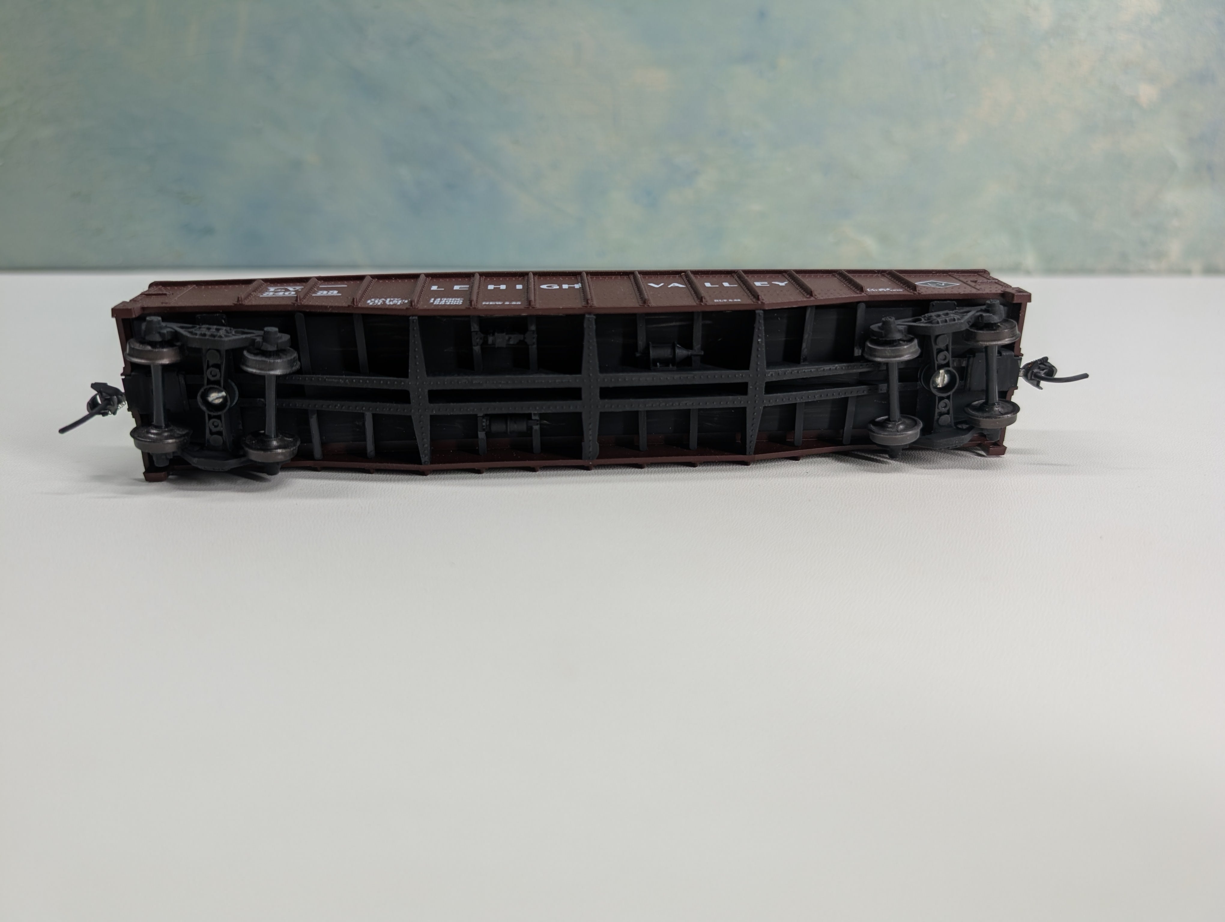 USED Athearn HO Scale 50' Open Gondolas Lehigh Valley LV #34033 & 34058 Bev-Bel, Metal Wheels (2 pcs)
