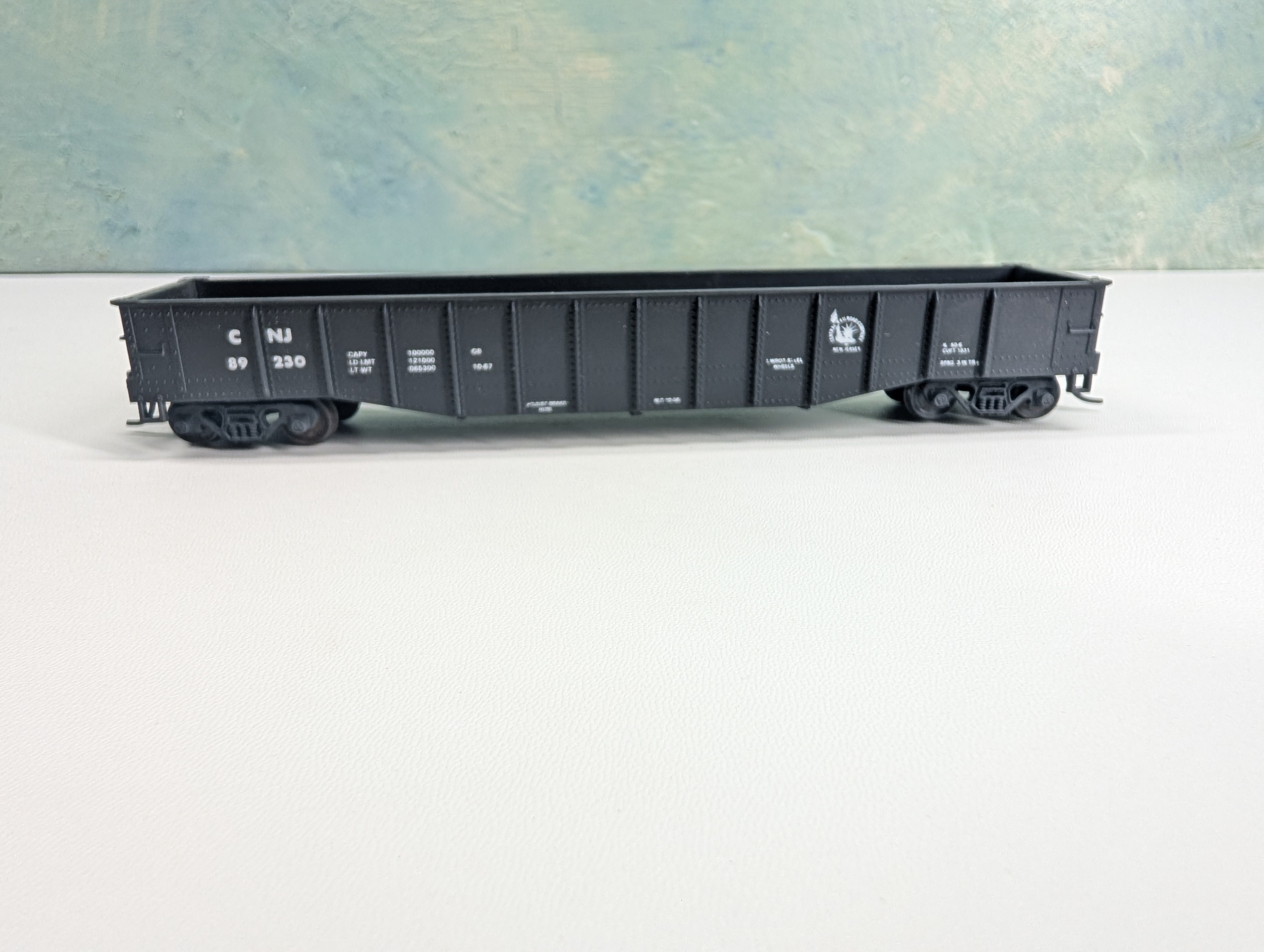 USED Athearn HO Scale 50' Open Gondola Jersey Central CNJ #89230 Bev-Bel, Metal Wheels