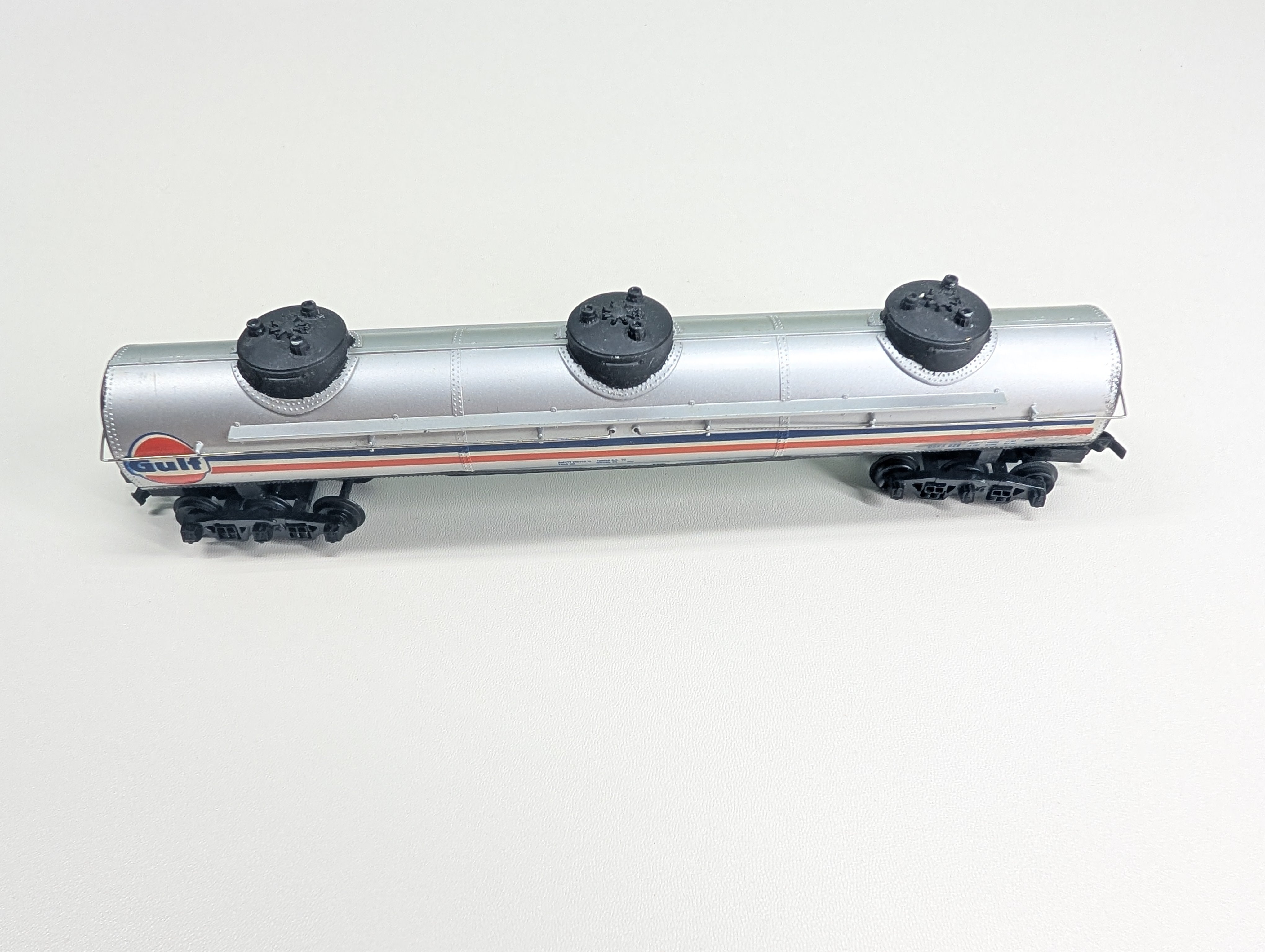 USED Tyco HO Scale Large Triple Dome Tank Car Gulf OSKX #829