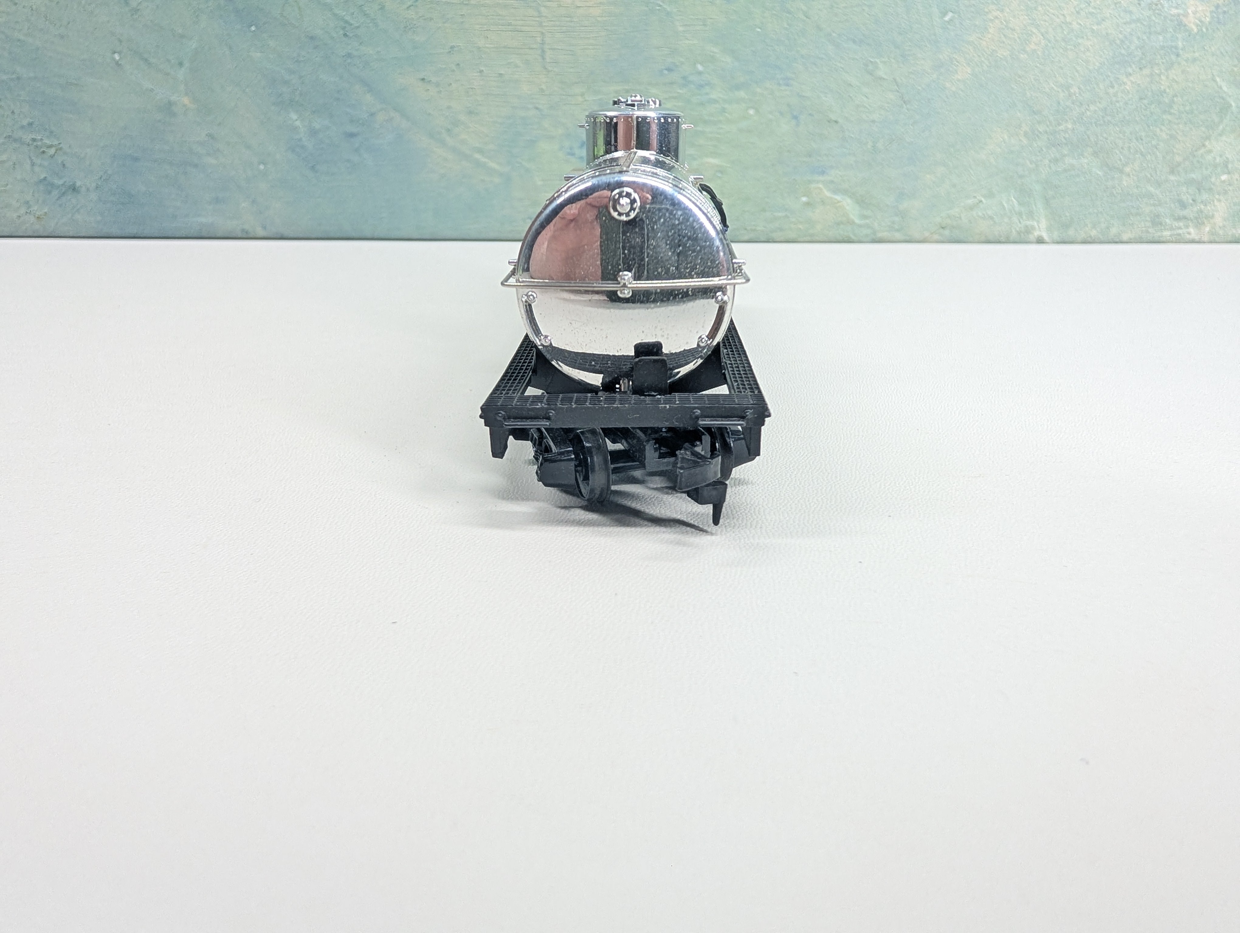 USED Tyco HO Scale Single Dome Tank Car Sunoco