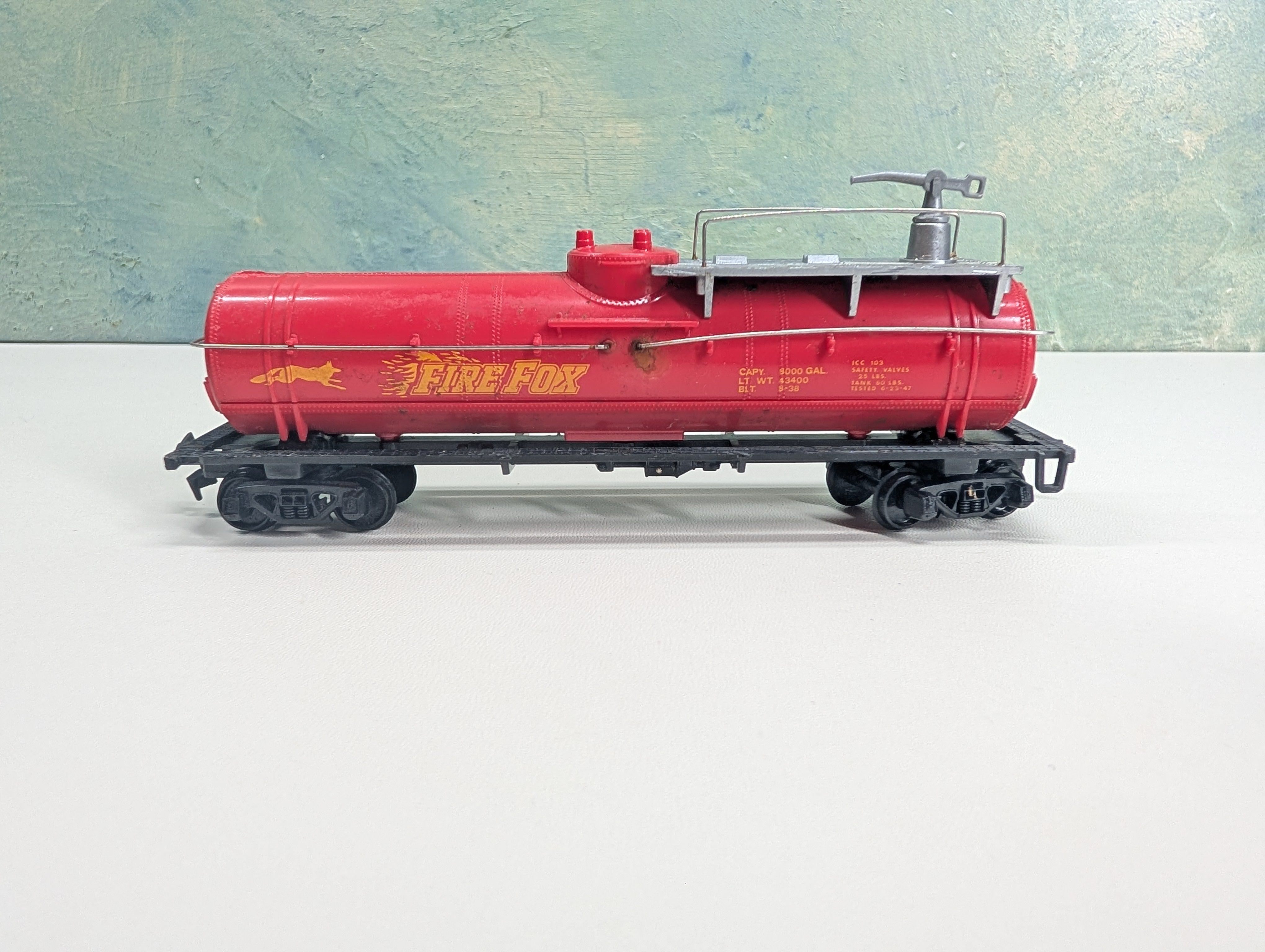 USED AHM HO Scale Fire Fox Tank Car
