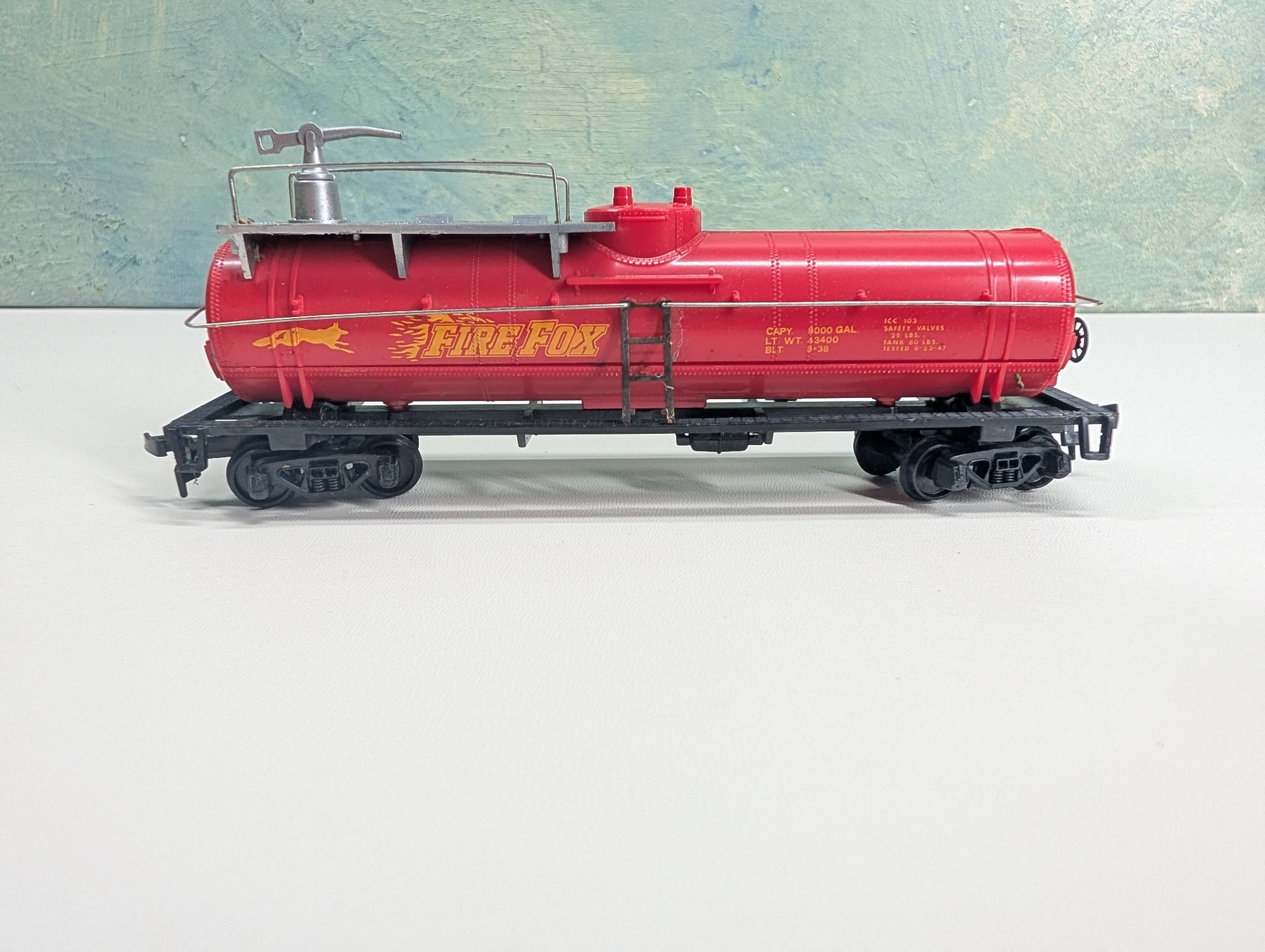 USED AHM HO Scale Fire Fox Tank Car