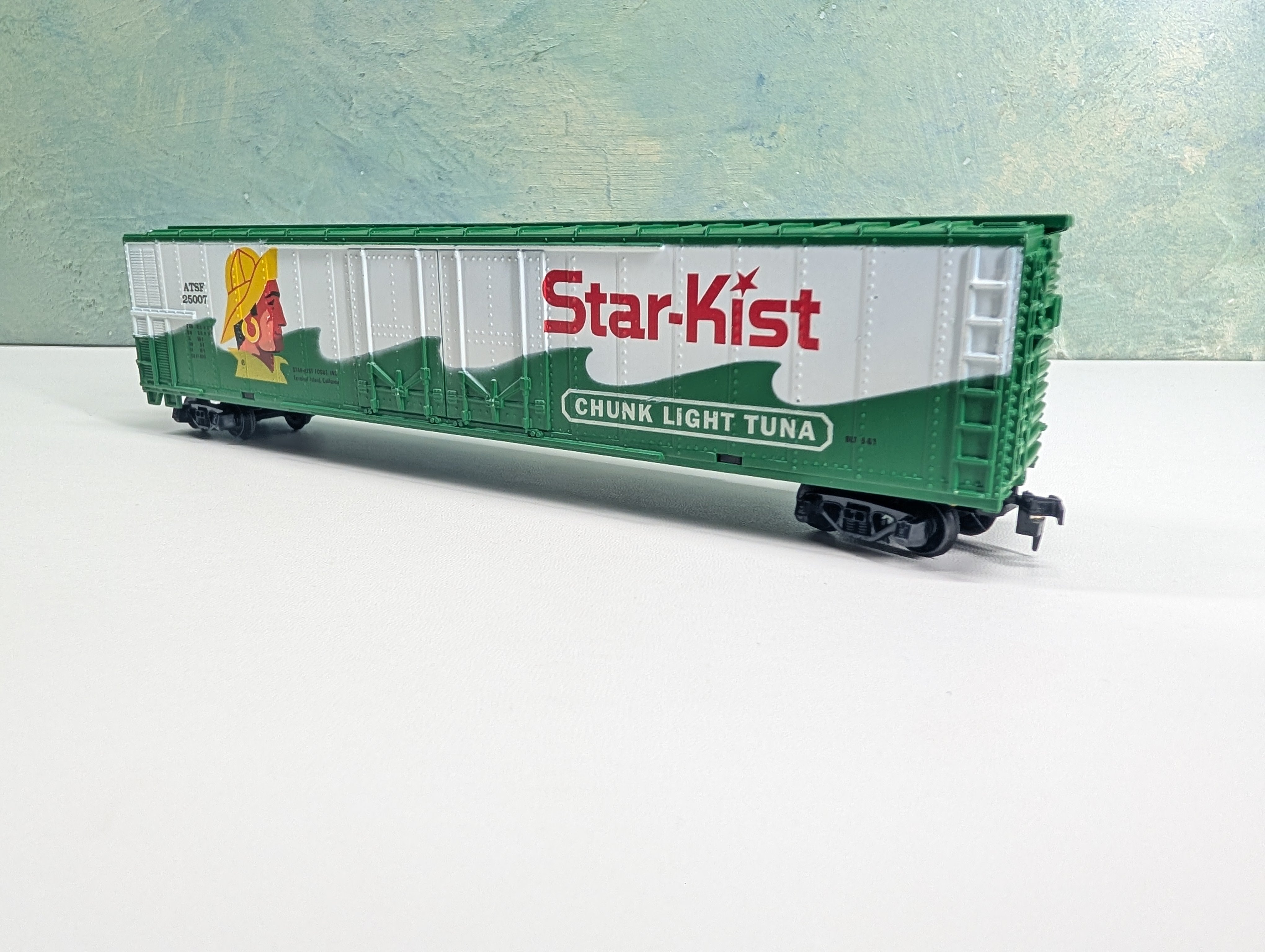 USED Tyco HO Scale 60' DD Billboard Box Car Star-Kist ATSF #25007