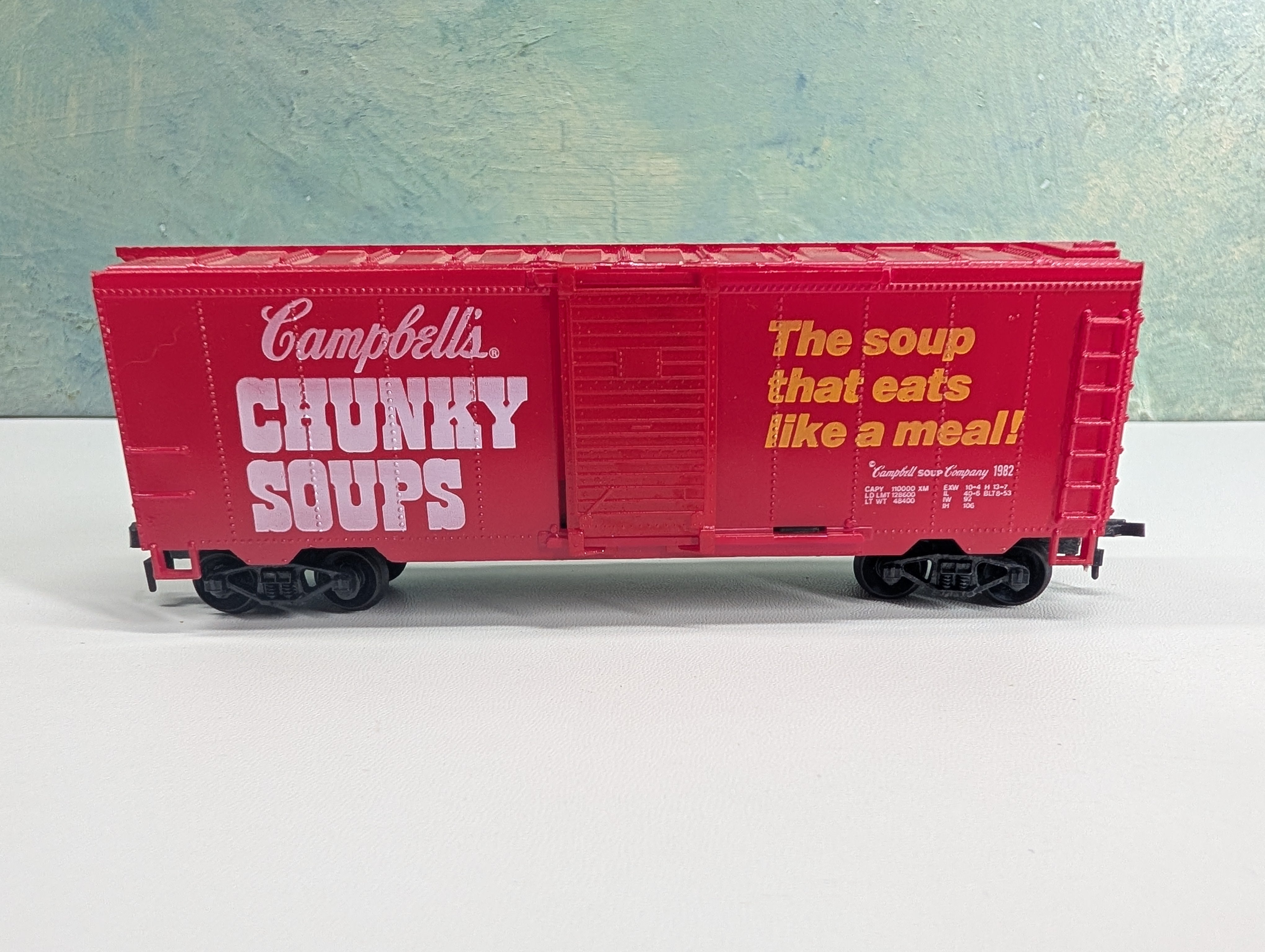 USED Life-Like HO Scale 40' Billboard Box Car Campbell's Chunky Soups