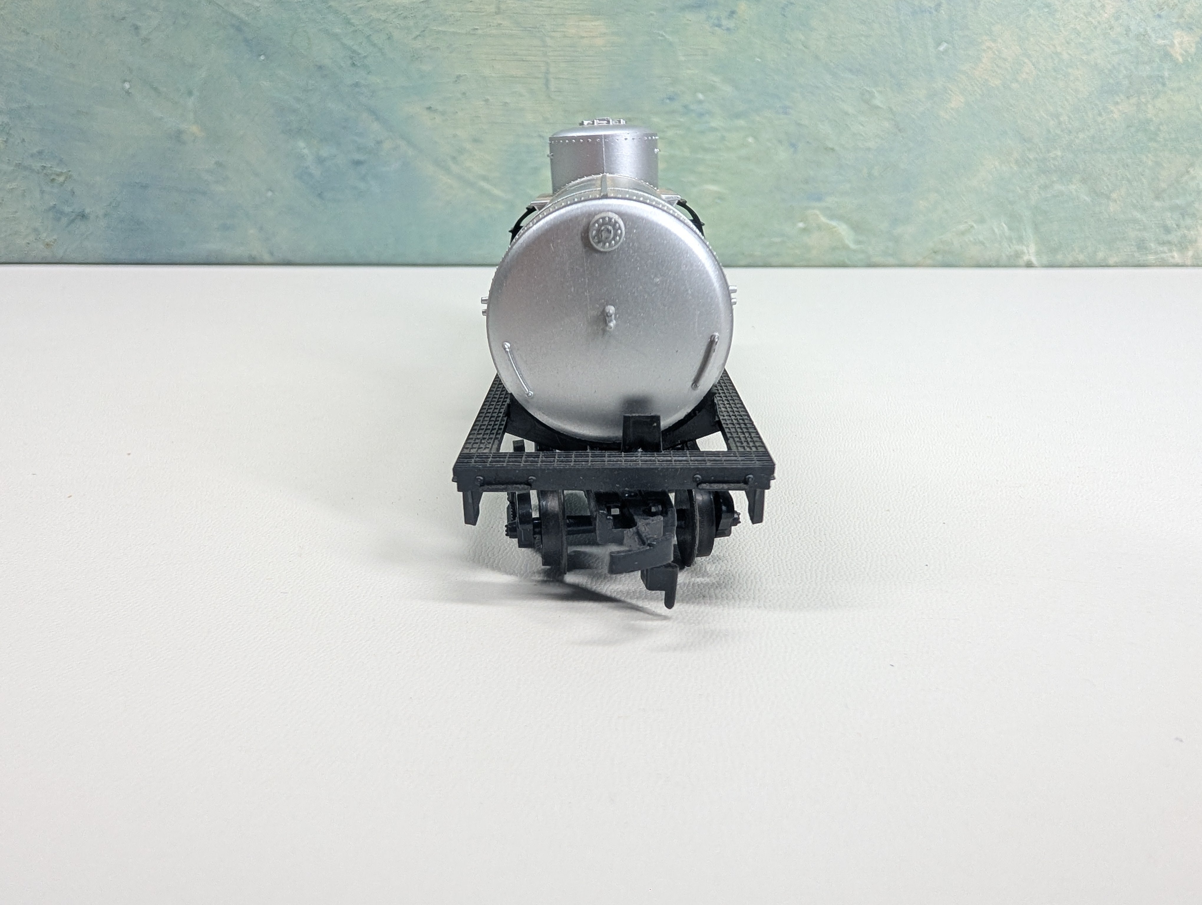 USED Life-Like HO Scale Single Dome Tank Car V-8 Vegetable Juice Campbell's