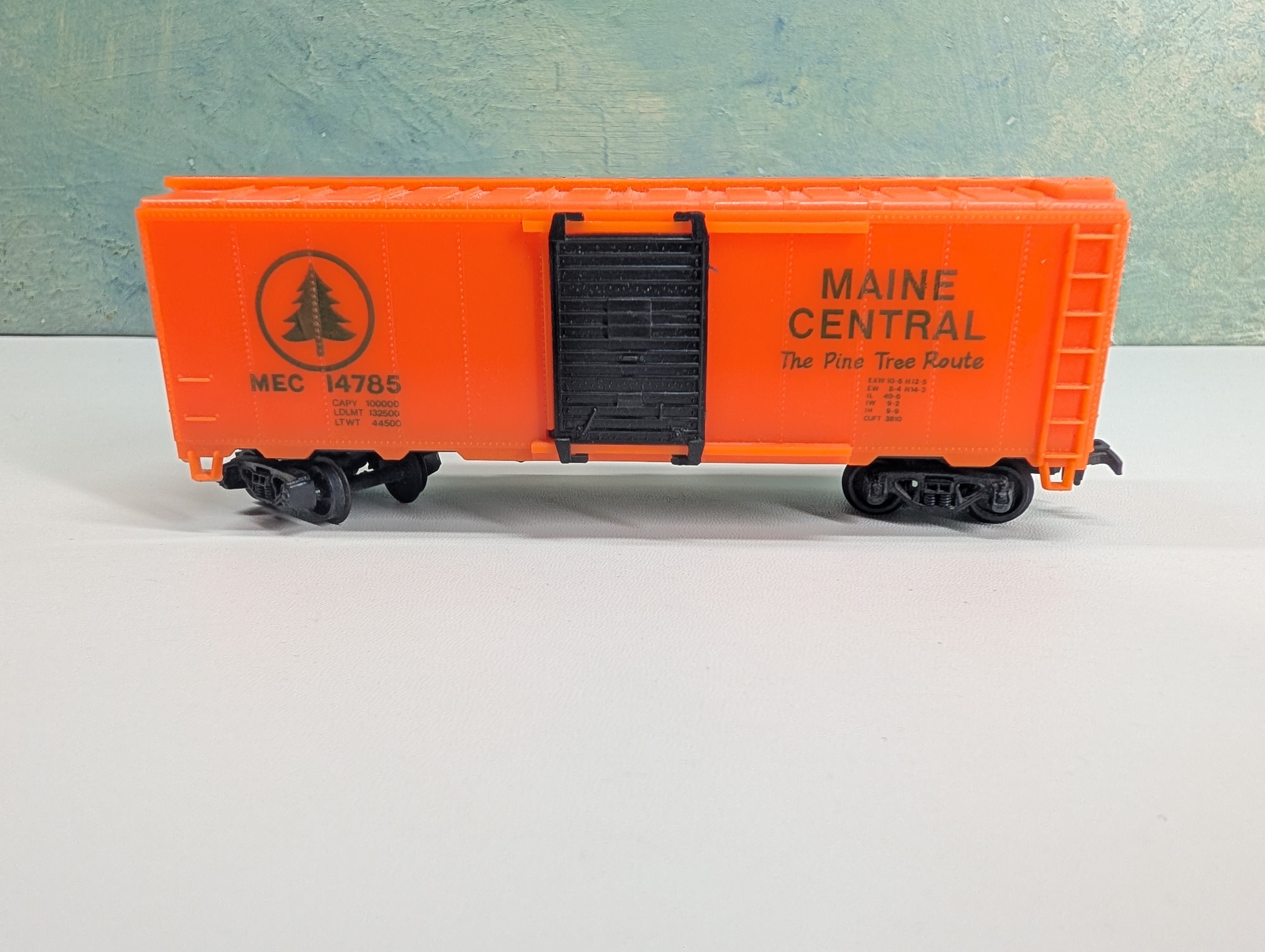 USED HO Scale 40' Box Car Maine Central MEC #14785
