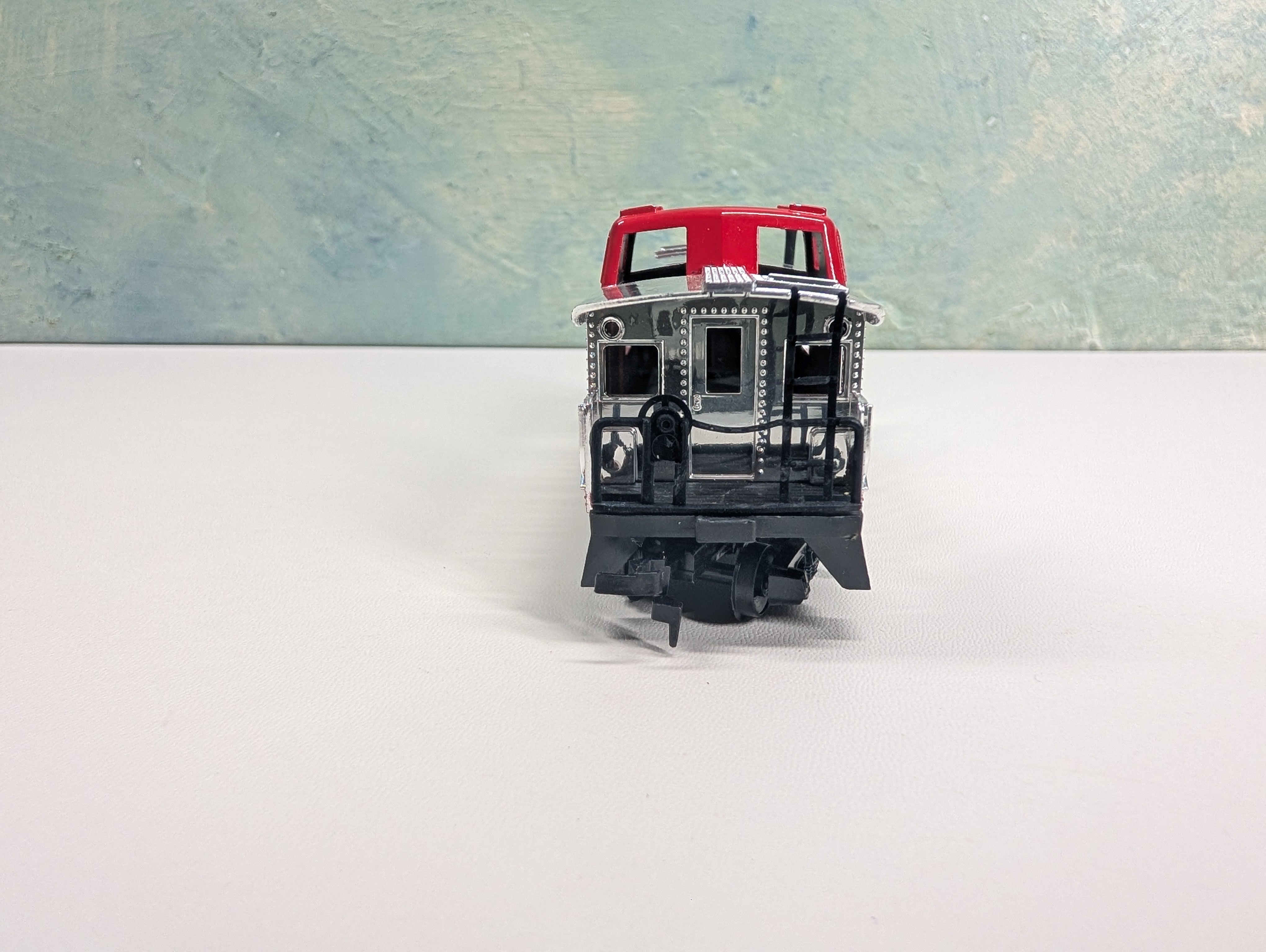 USED Tyco HO Scale Caboose Silver Streak
