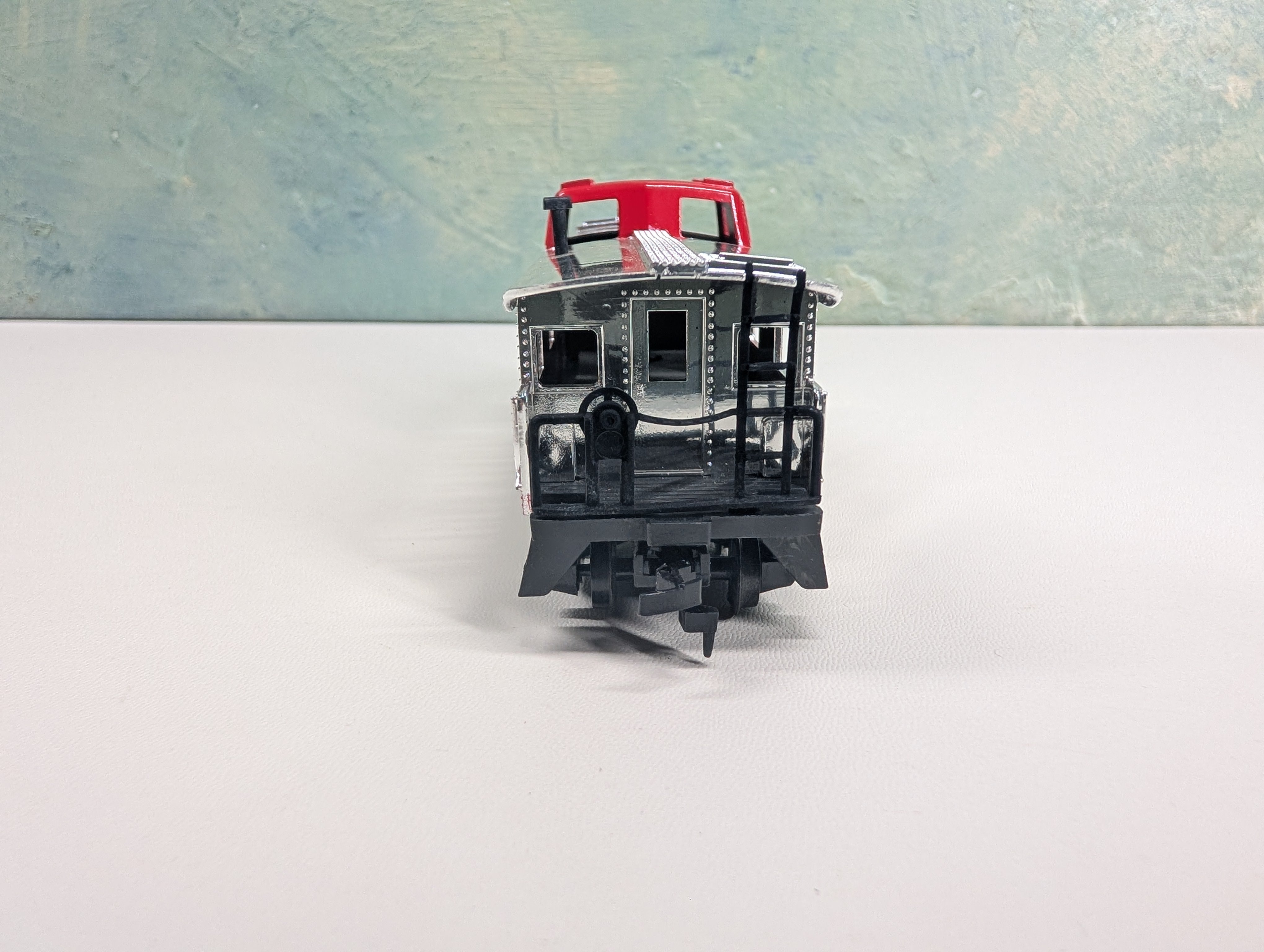 USED Tyco HO Scale Caboose Silver Streak