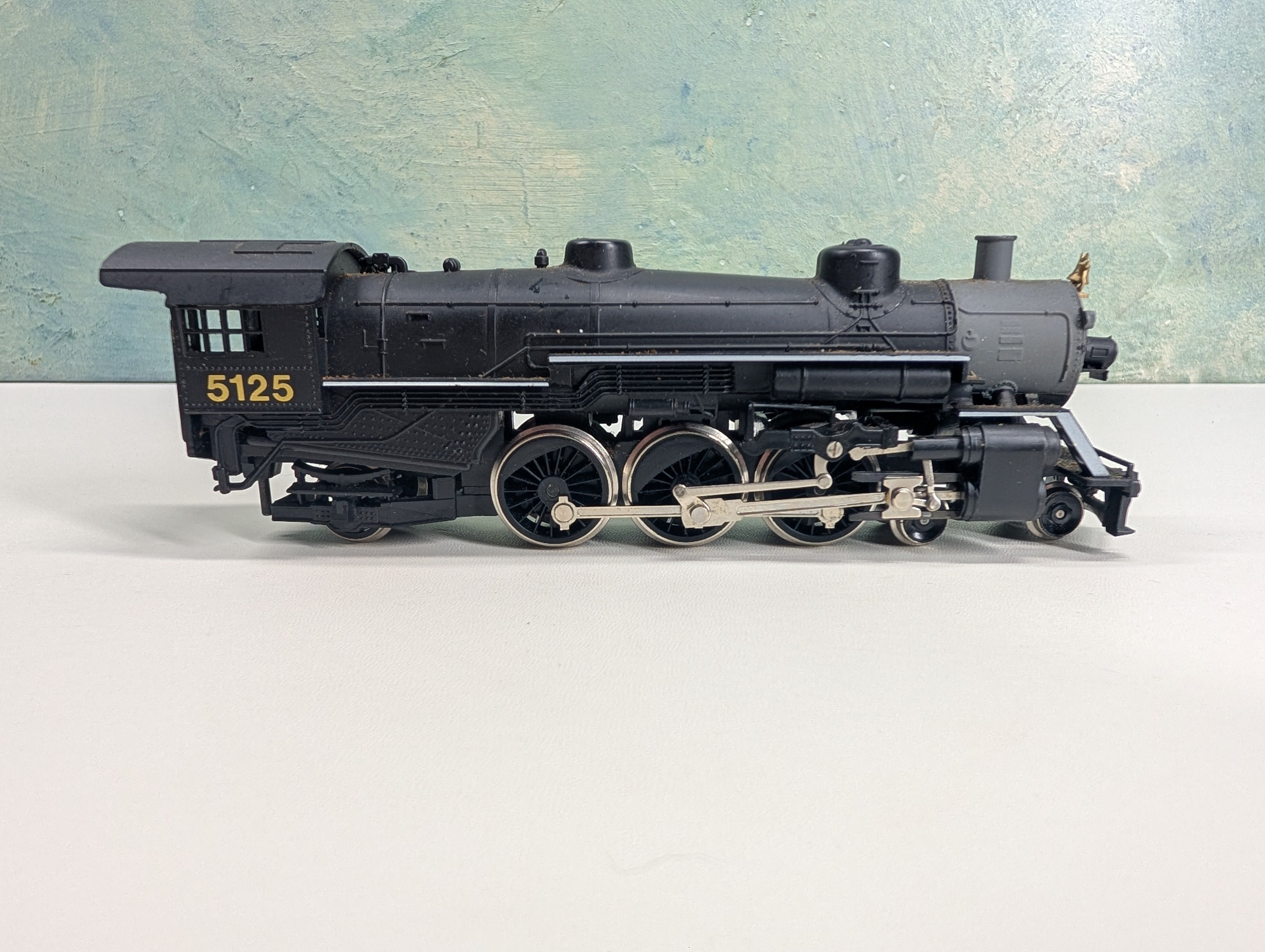 USED Mehano HO Scale 4-6-2 Steam Locomotive Canadian National #5125 Runs Great! DC