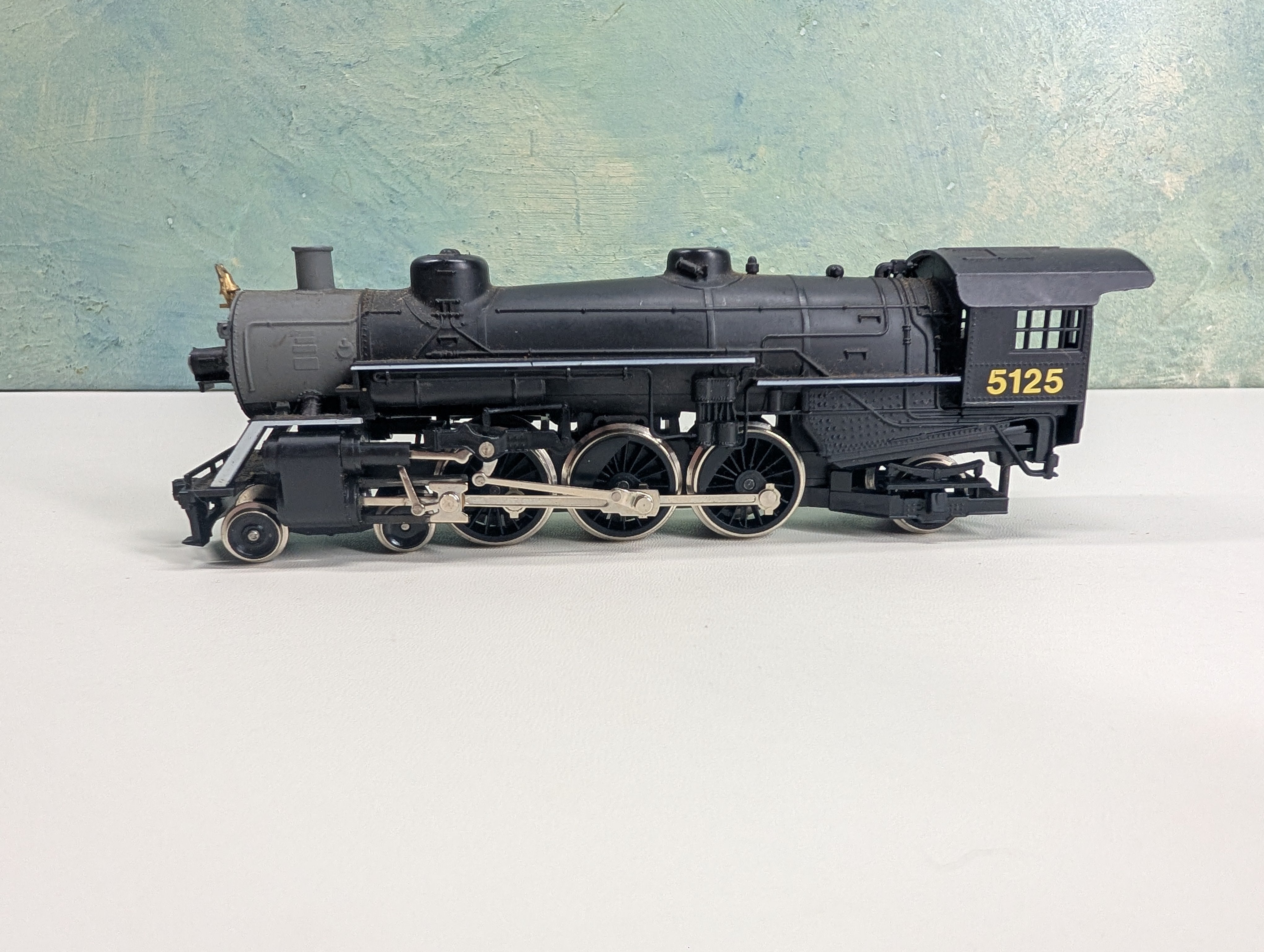USED Mehano HO Scale 4-6-2 Steam Locomotive Canadian National #5125 Runs Great! DC