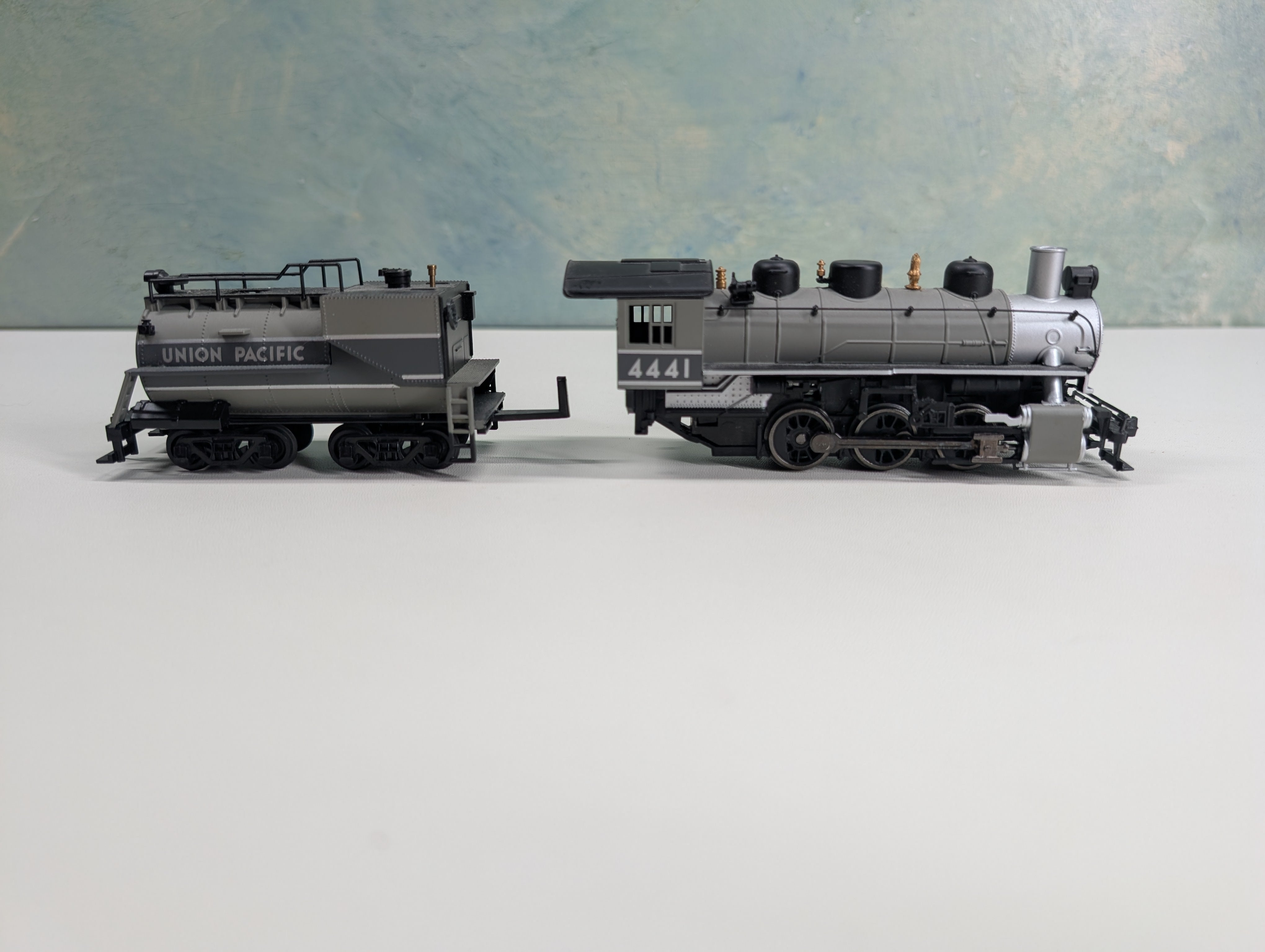 USED Bachmann HO Scale 0-6-0 Steam Locomotive Union Pacific UP #4441 Runs Great! DC