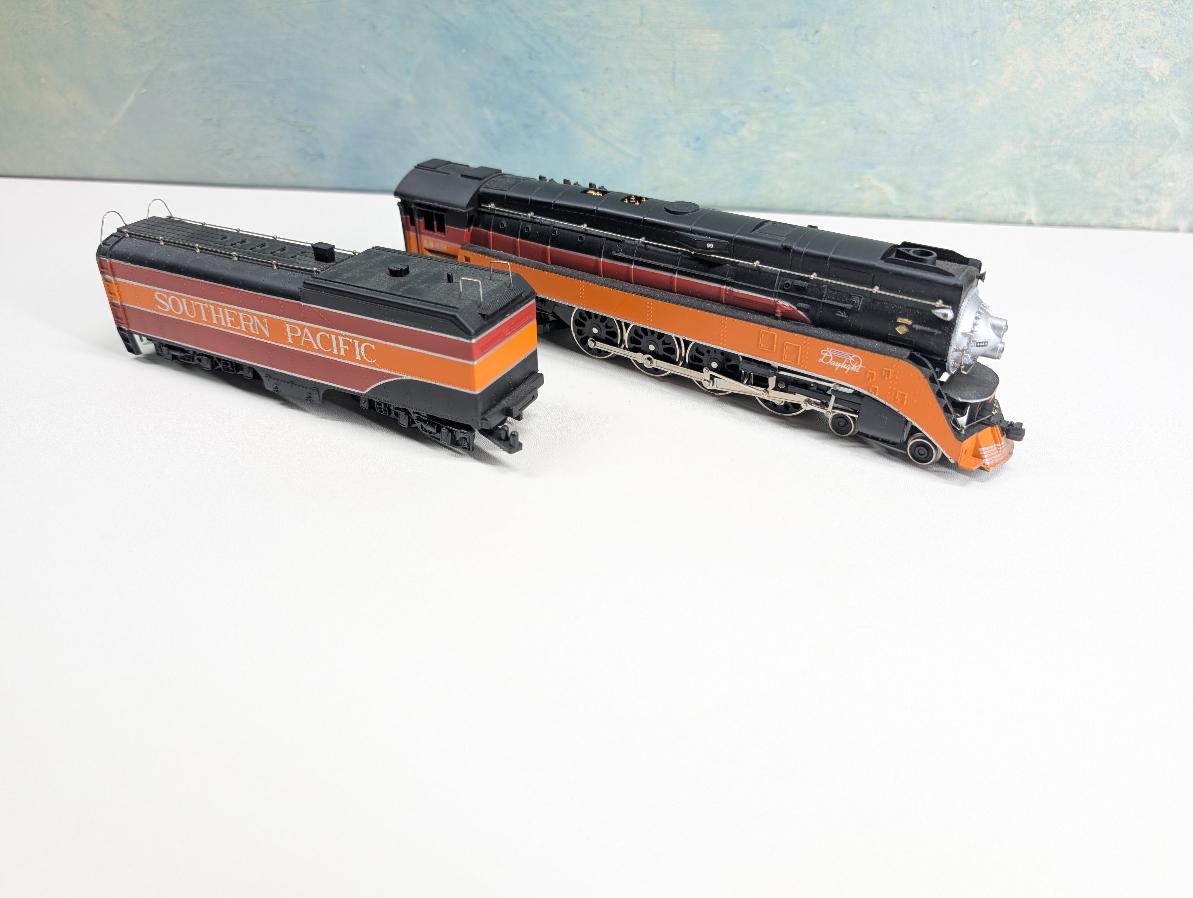 USED Bachmann HO Scale 4-8-4 Daylight GS-4 Steam Locomotive Southern Pacific SP #4449 Runs Great! DC