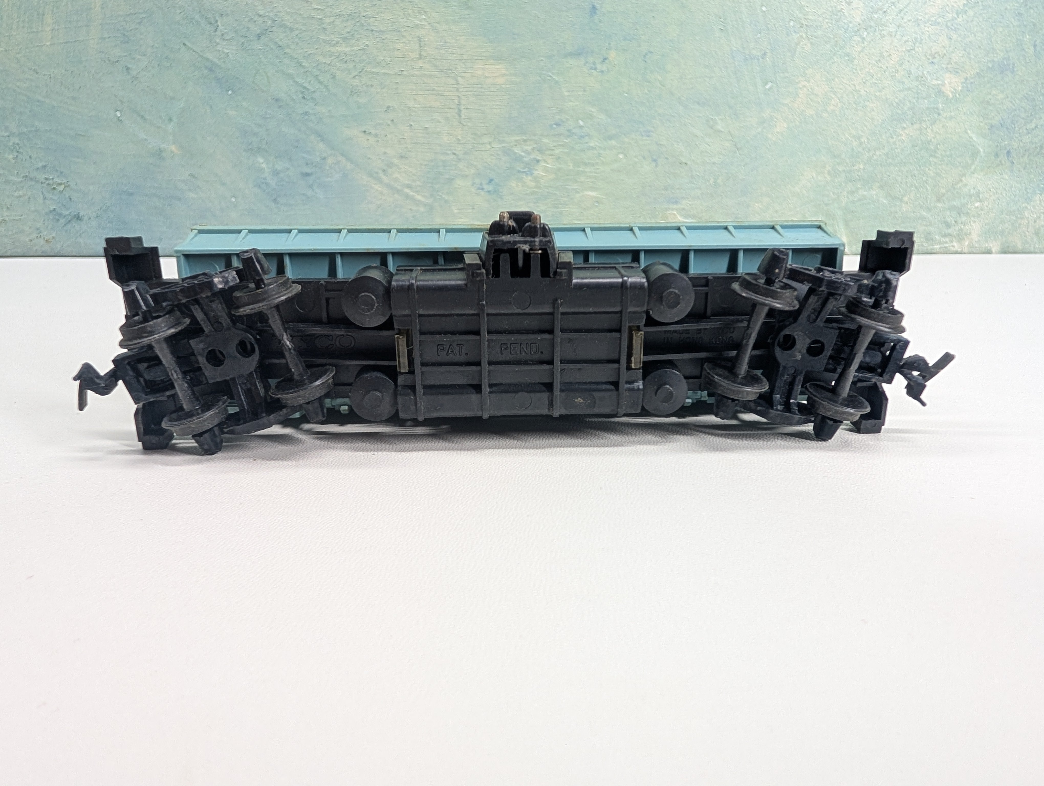 USED Tyco 925-900 HO Scale Ore Dump Car w/ Load